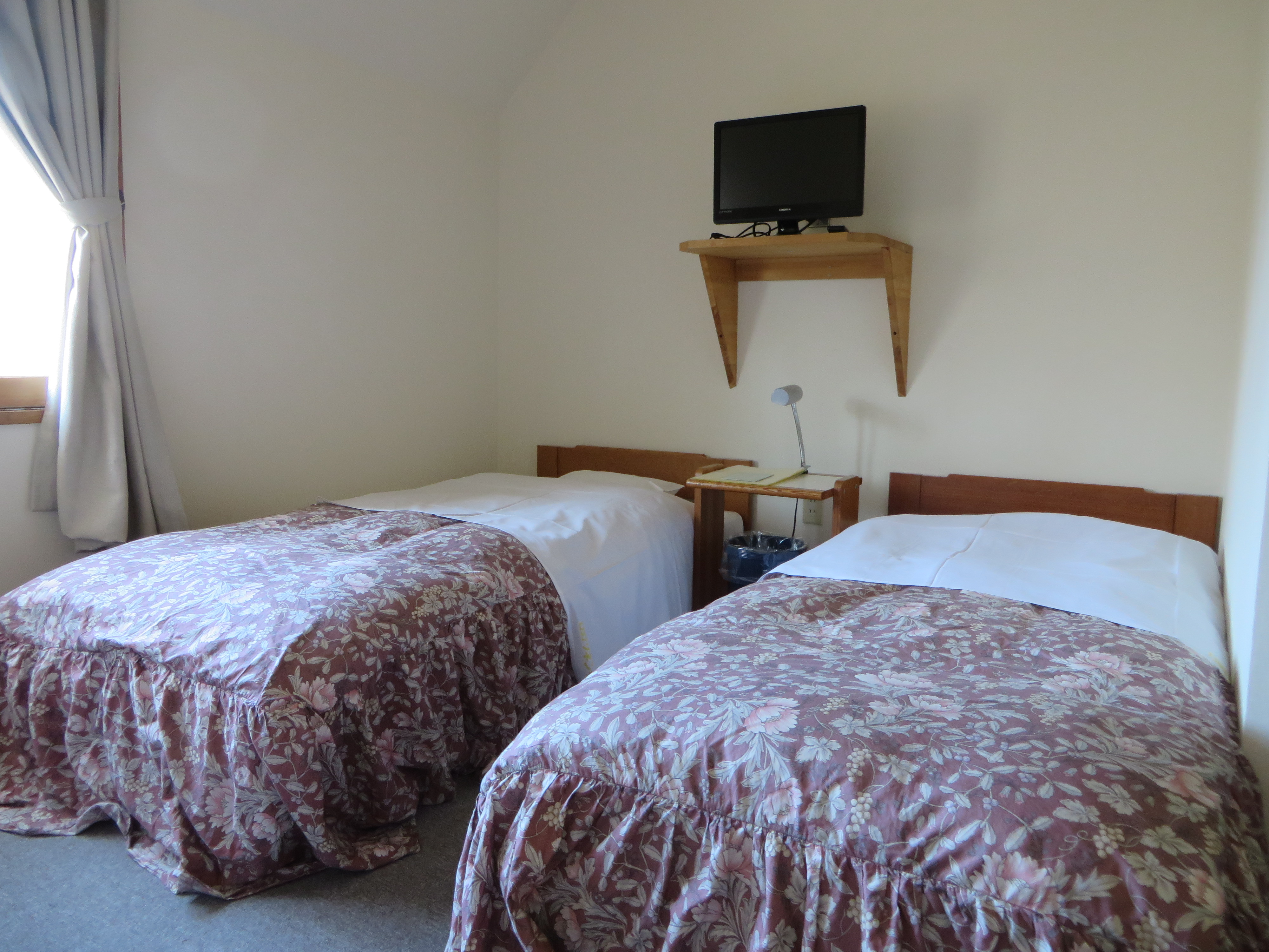 スタンダード・トリプル（客室内部）