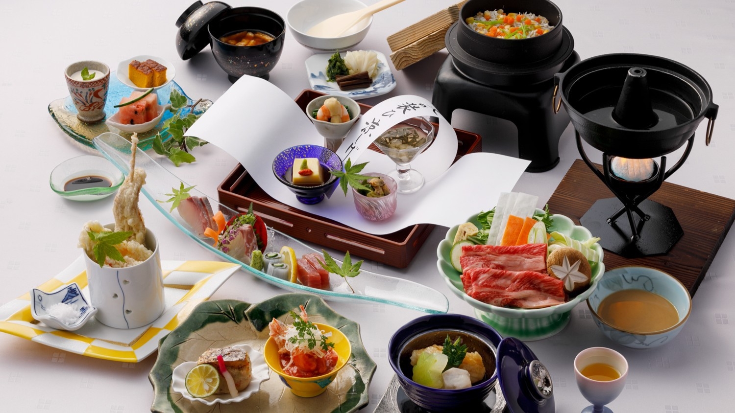 【お部屋食】美しい夕景と眺望が自慢のお部屋…大切な人とゆったりお部屋食プラン【華会席】