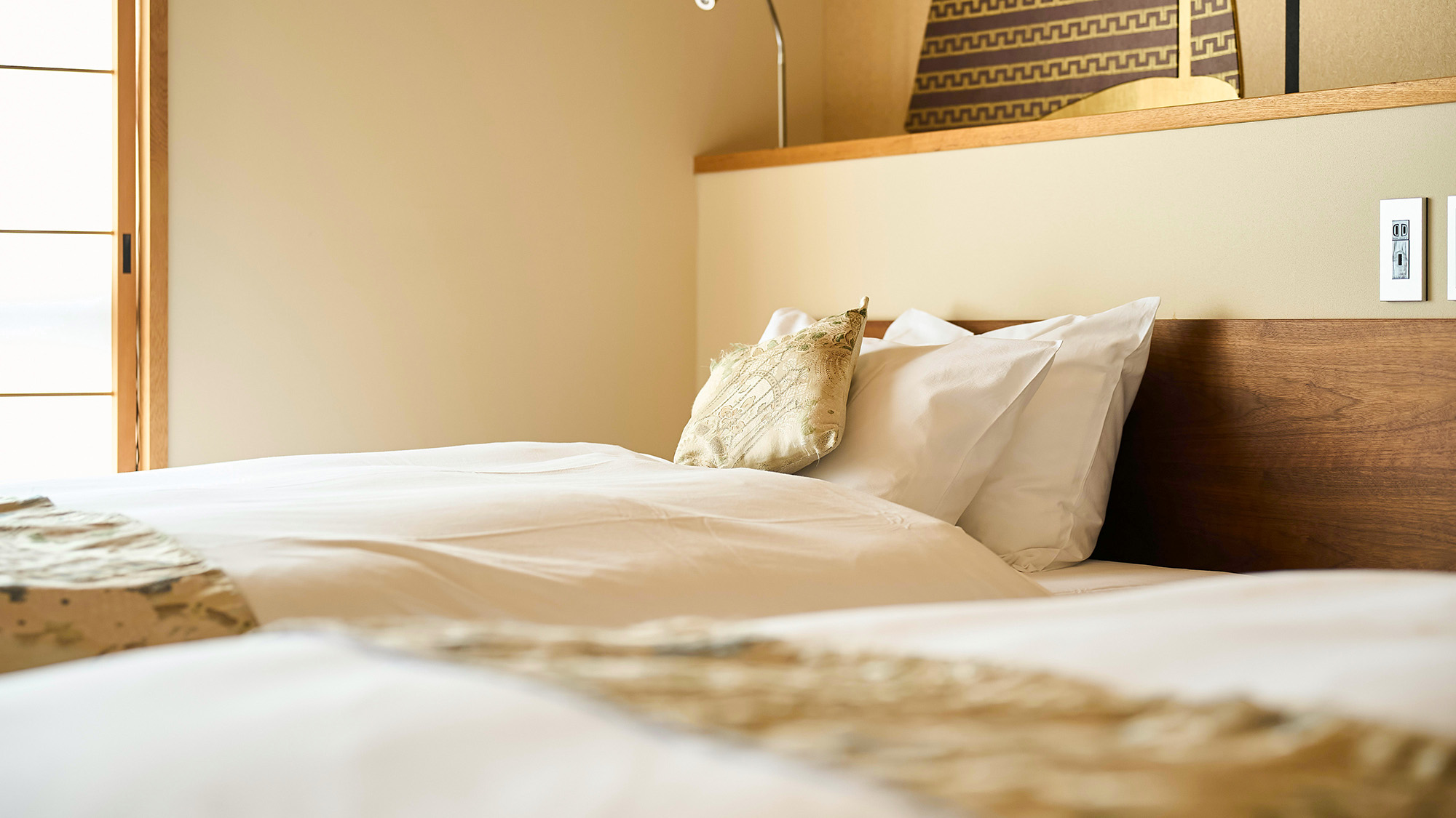 ・【スタンダードツイン/シングルベッド&times;2台】ふかふかの枕で心地良い夢の世界へと誘います