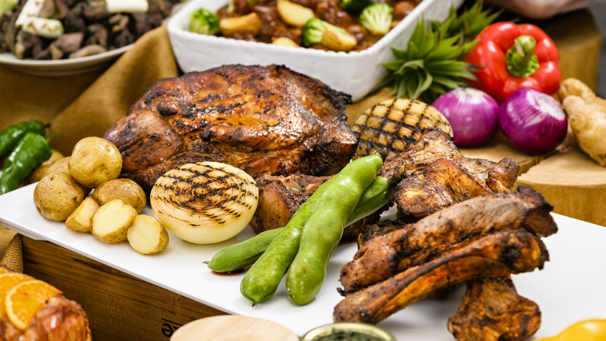 5/11～7/17期間「肉フェス」開催！【ジューシーなスペアリブ】