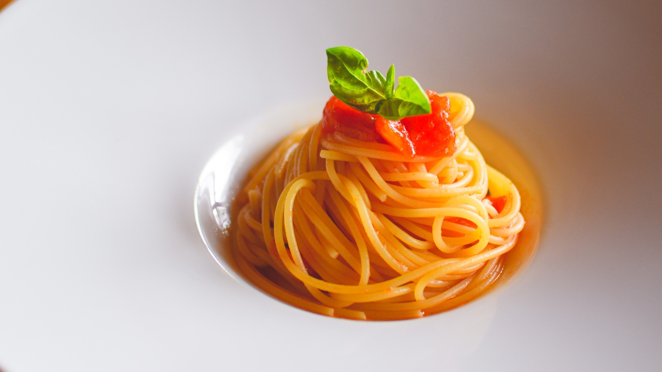 四季の海を映す一品｜五感で楽しむ創作ディナー(赤絵コース)