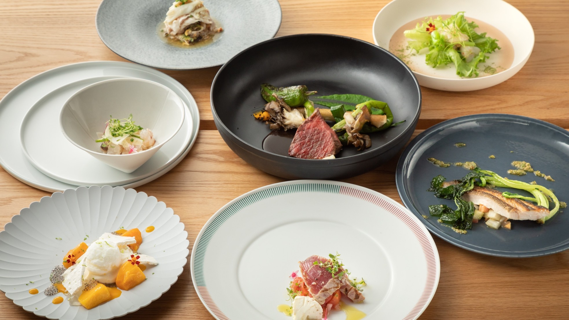 美しき器に映る海と大地の恵み｜有田焼と響き合う至高のディナー(青磁コース)