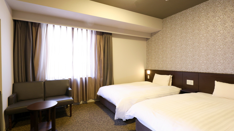 【ツインAルーム】23.5～27.4平米◆サータ社制ベッド(120cm×195cm・2台)