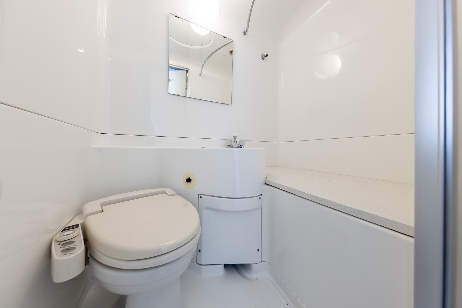 【基本プラン】金沢駅徒歩5分♪最大2名(ダブルベッド1台）・Crasco旅音306号室