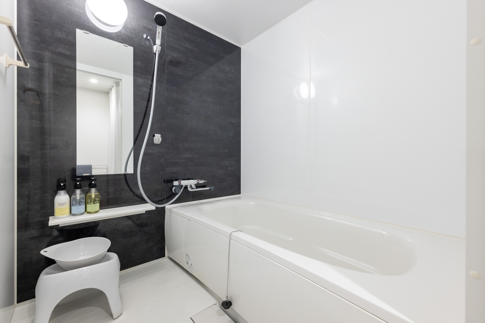 【基本プラン】金沢駅徒歩5分♪最大2名(セミダブル2台ツインルーム）・Crasco旅音201号室