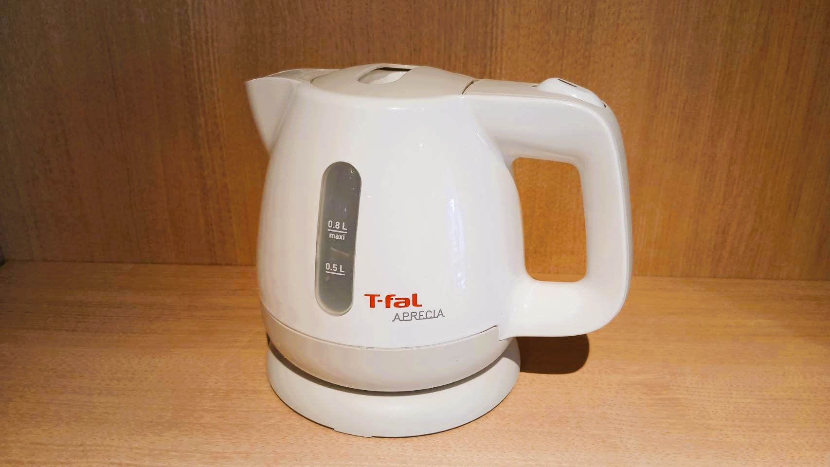 貸出品*一例（電気ケトル）