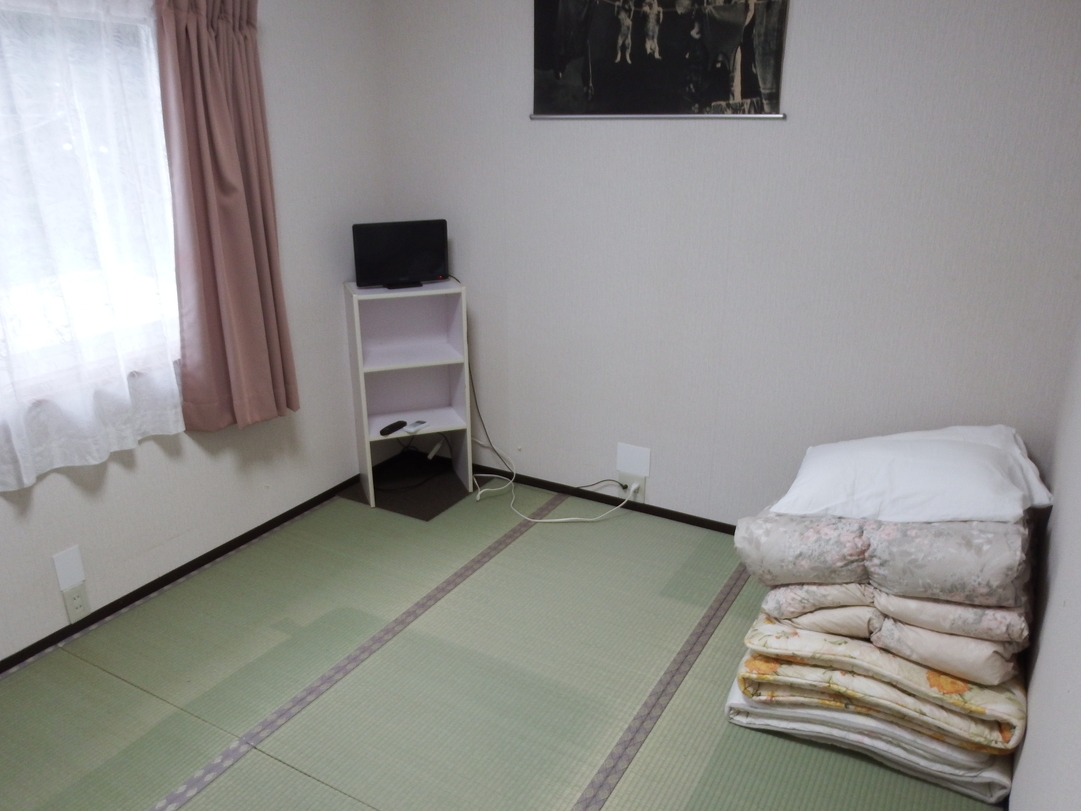 当日限定　１０時から１７時まで受付　一日一室　素泊まり　一泊２０００円プラン