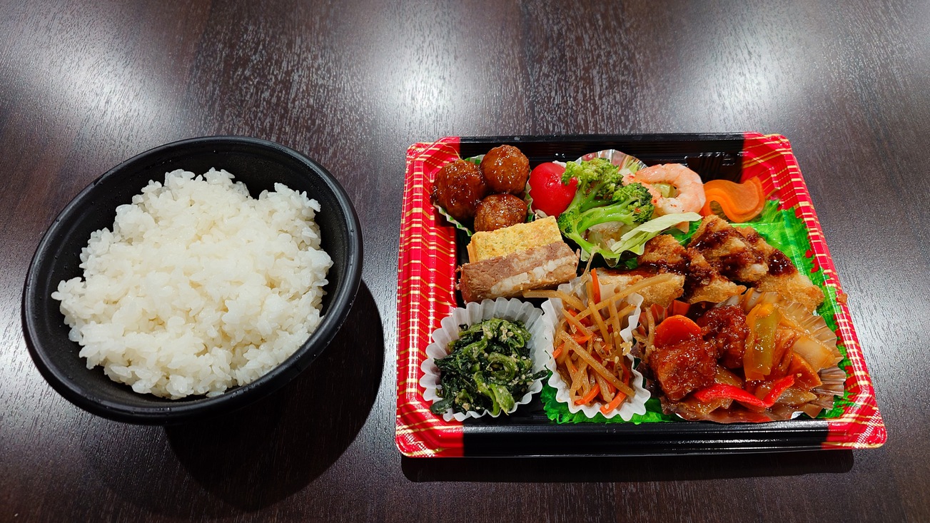 【一泊二食（無料軽朝食、夕食プラスおまけ）プラン】2名様より※説明文を必ず最後までお読み下さい！！