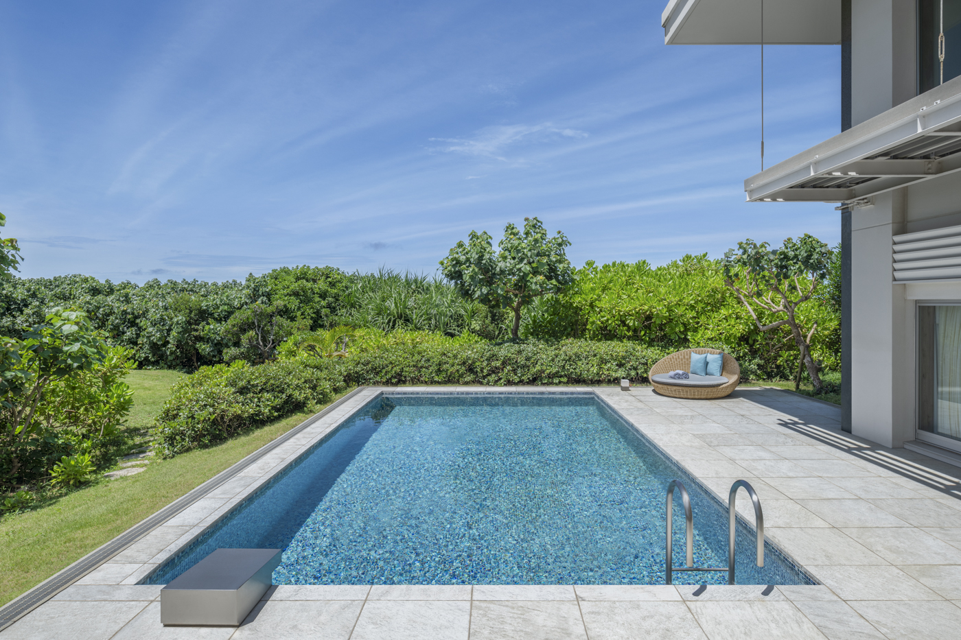 【ミヤコガーデンスイート】　119平米（1～4名）プール