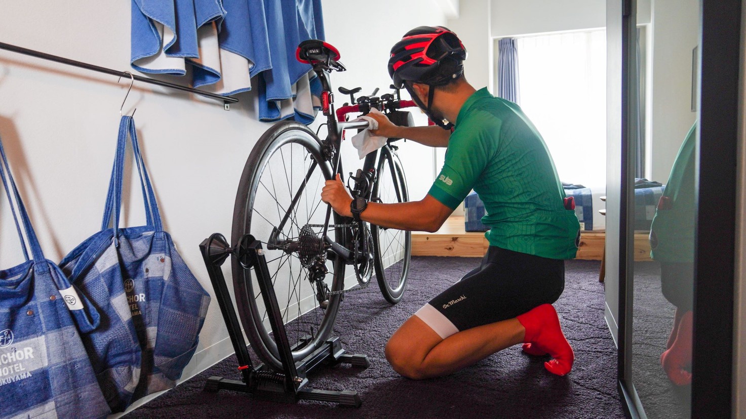 【サイクリストプラン】自転車は客室持ち込みで安心！自転車スタンド、空気入れ、お手入れウエスもご用意！