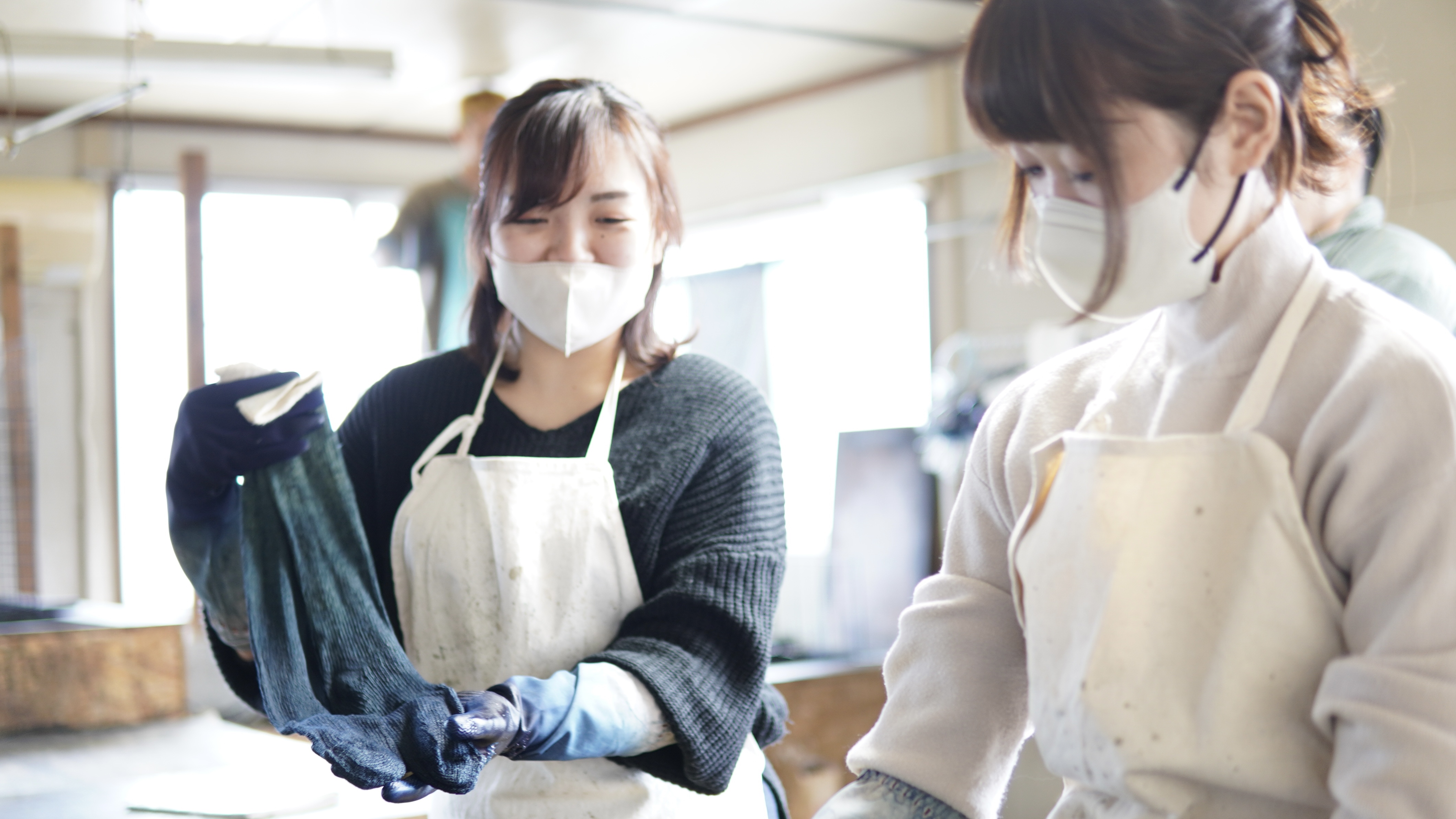 藍染体験｜体験の様子