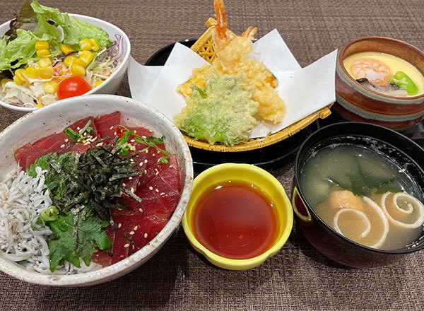 【選べる★2食付】6種類から選べる夕食＆大人気朝食ビュッフェ付きプラン《ソフトドリンク飲み放題》