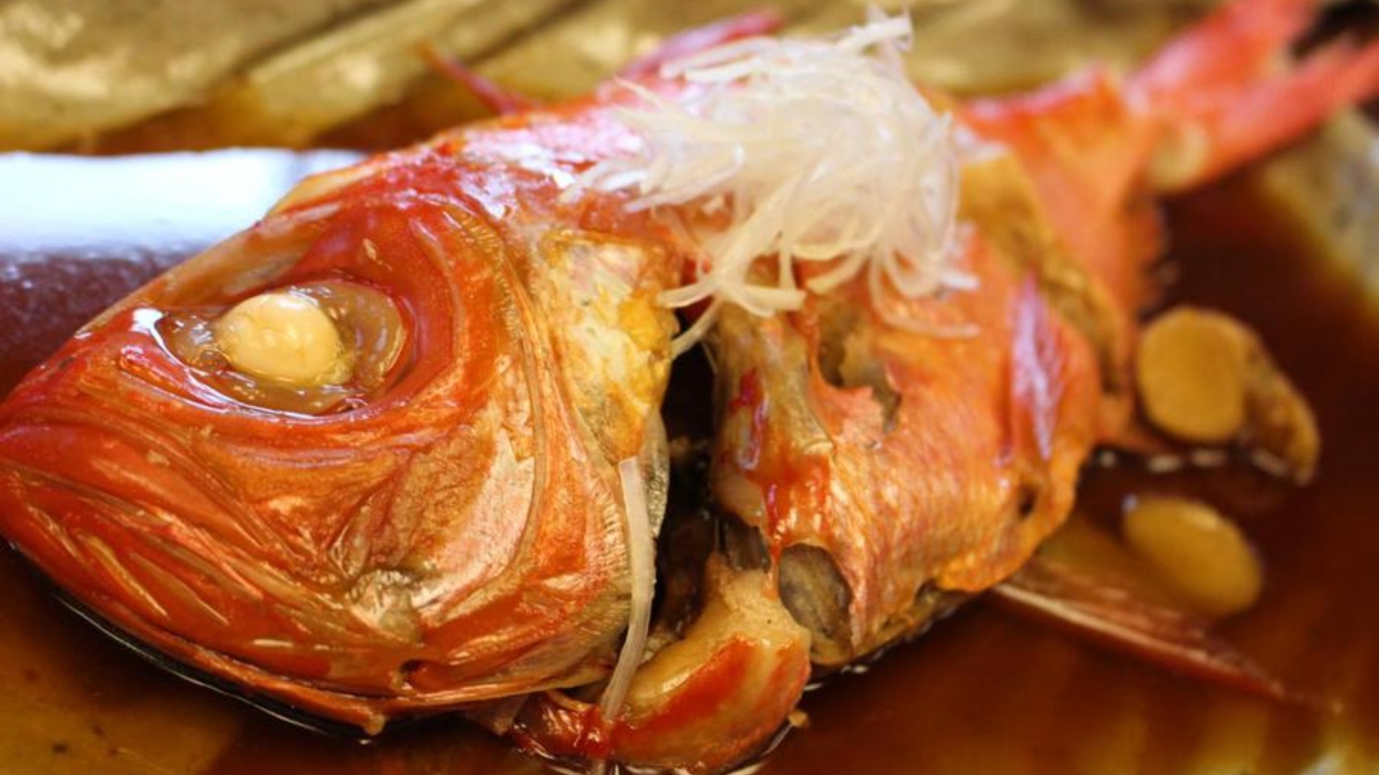 *夕食一例・金目鯛煮付け／伊豆ならではの美味しい金目鯛付きコース