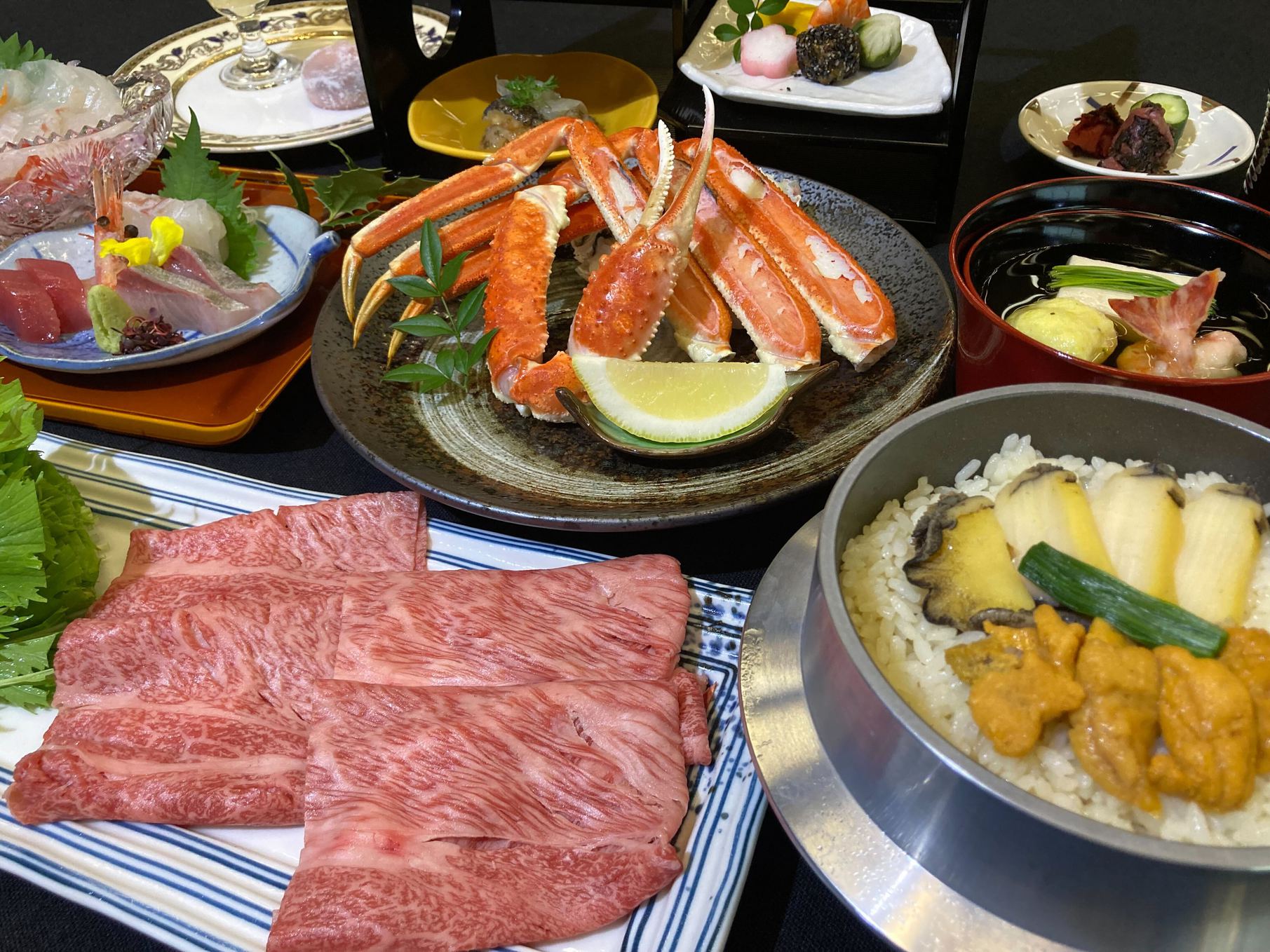 【白浜極み御膳】展望レストランで白良浜を一望！◆四季折々の美食献立×オーシャンビュー客室＜1泊2食＞