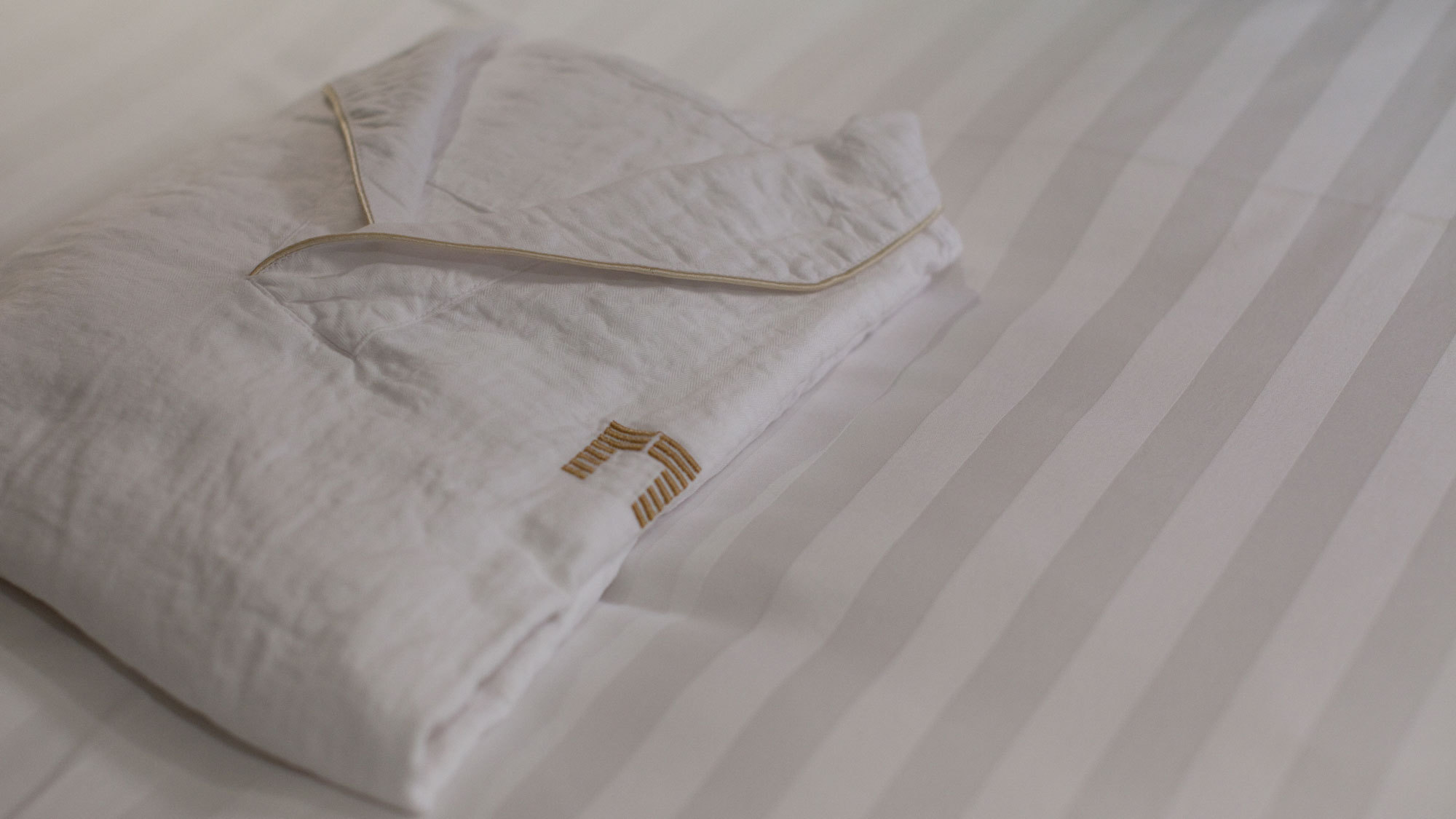 ナイトウェア 「やさしい着心地、過ごしやすさ」にこだわりました。二重ガーゼ素材です。