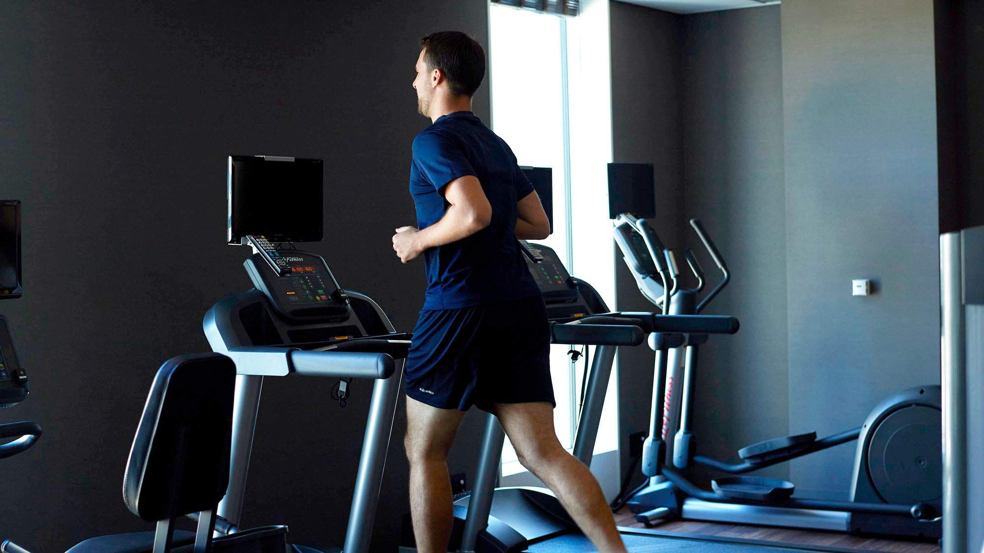 フィットネス（13F）