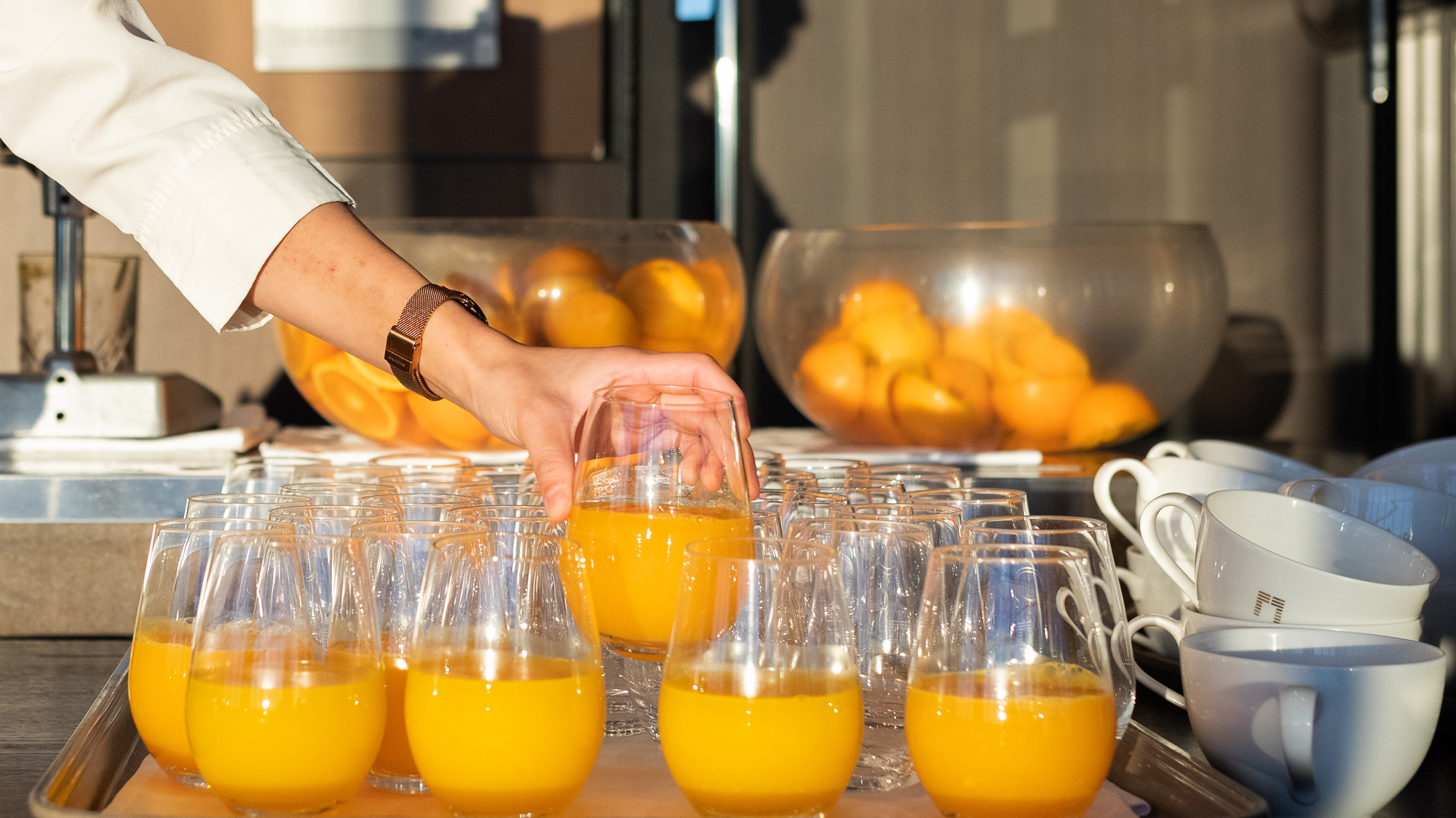 【ご朝食】搾りたてフレッシュオレンジジュース。