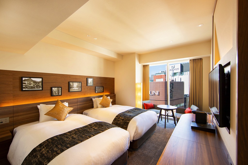 プレミアツイン