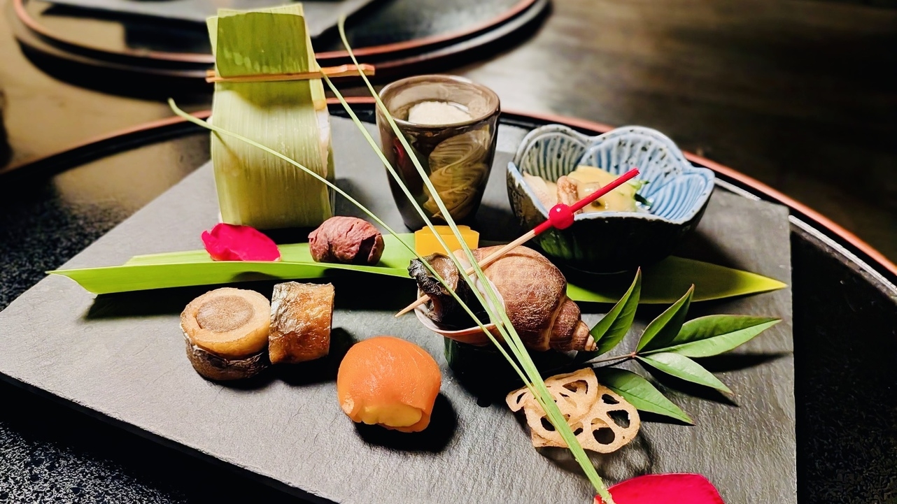 至福の和歌山ブランド食材を堪能♪紀州本くえと熊野牛のWブランド夏会席2食付/半個室食，湯めぐり無料