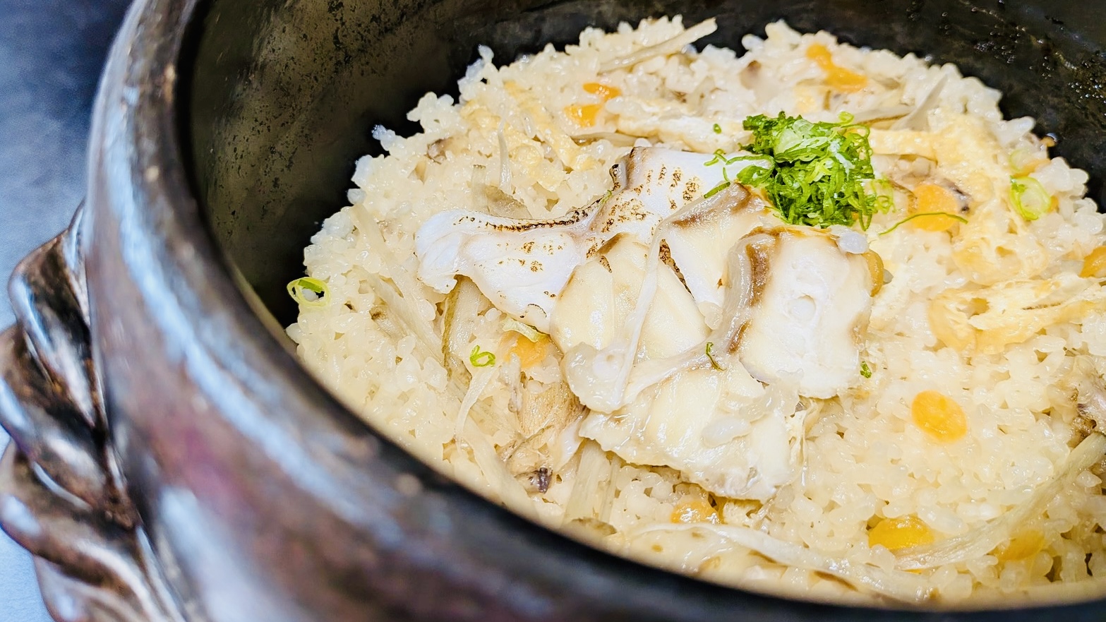 【冬会席・御飯（一例）】紀州本くえ出汁の土鍋炊きご飯