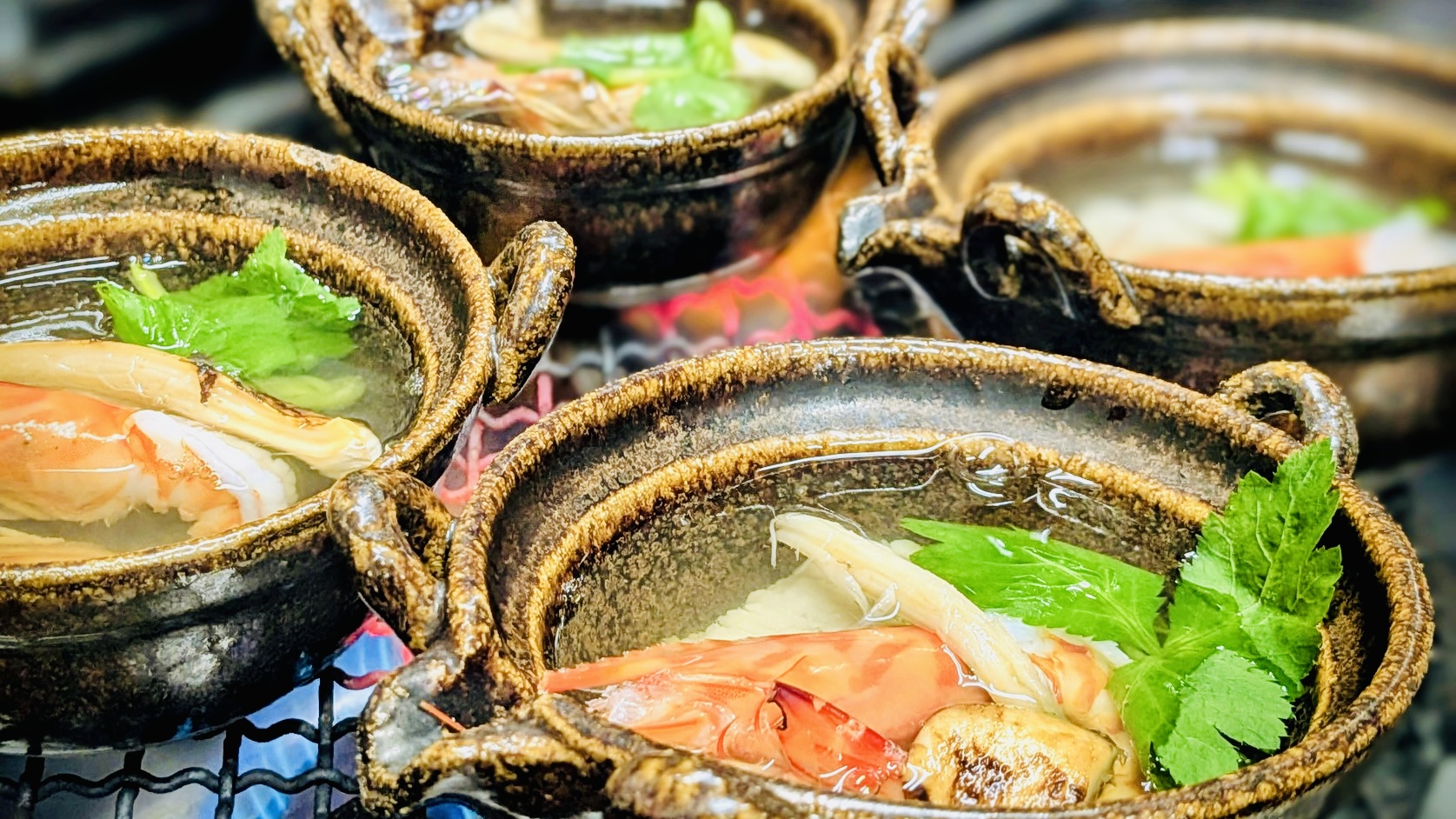 【吸物（一例）】松茸の土瓶蒸し