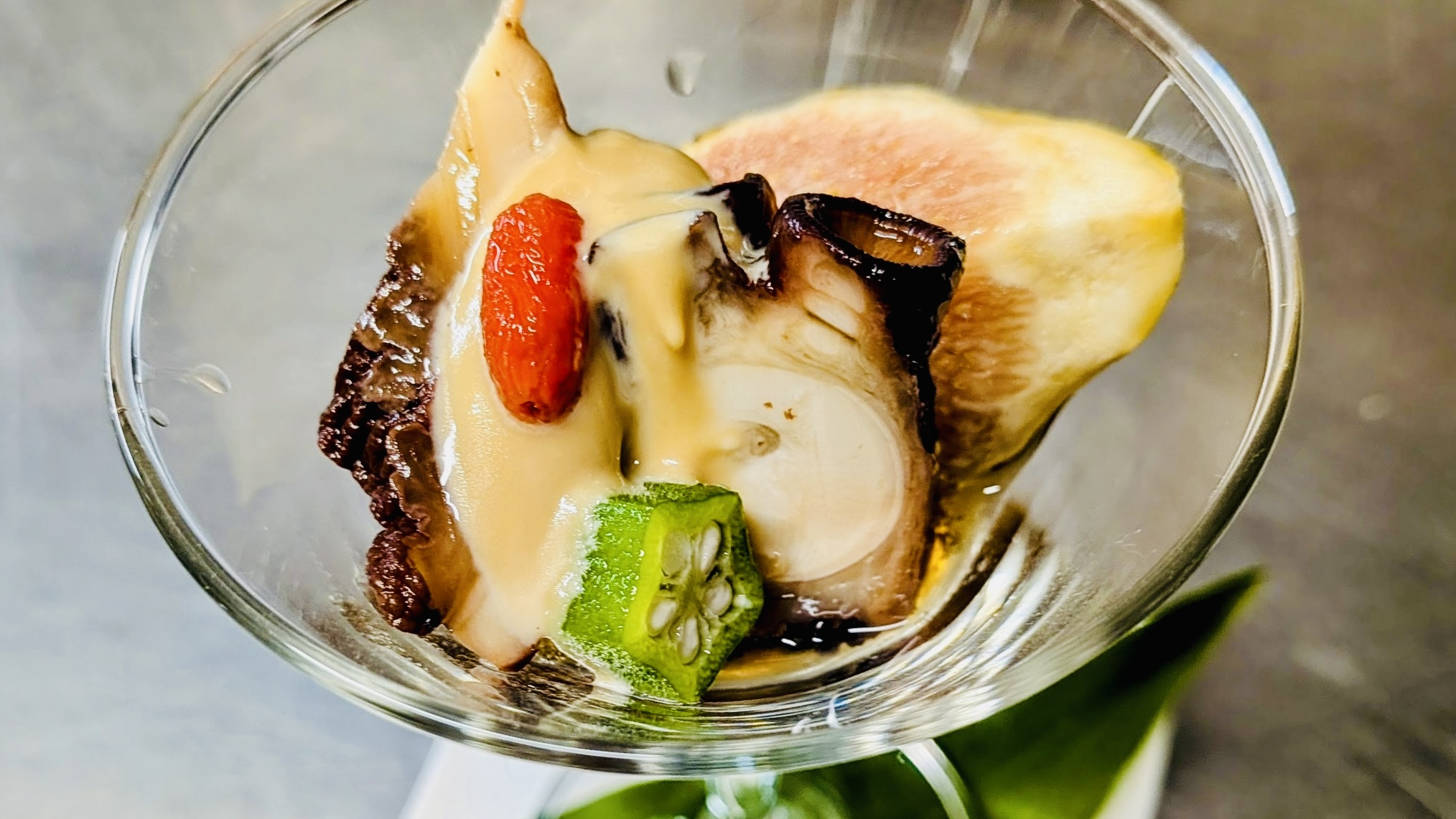 【先付け（一例）】蛸の柔らか煮と無花果の胡麻ソース掛け