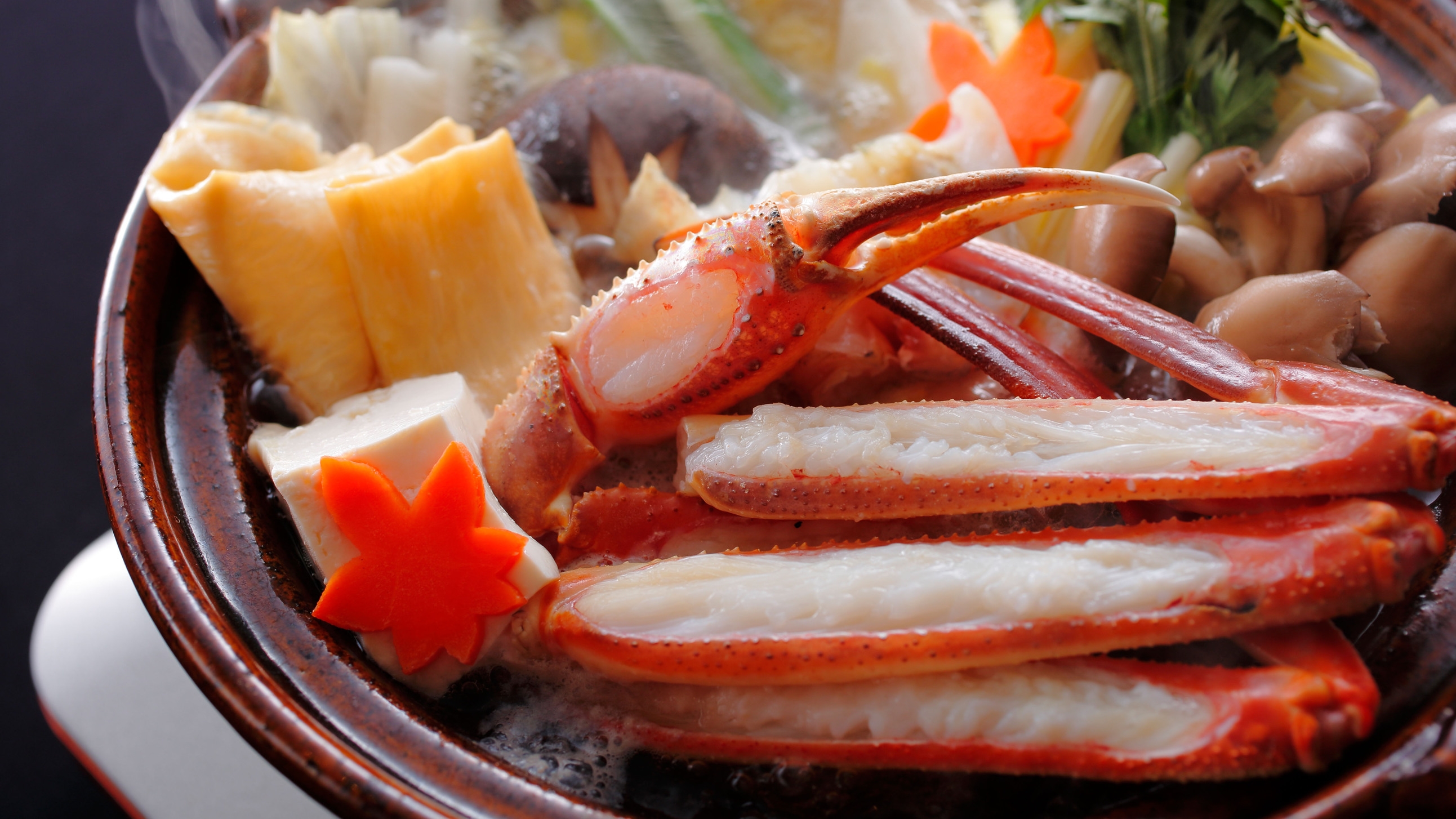 【蟹づくし】冬の味覚「ズワイガニ」を味わう蟹すき鍋コース｜二食付