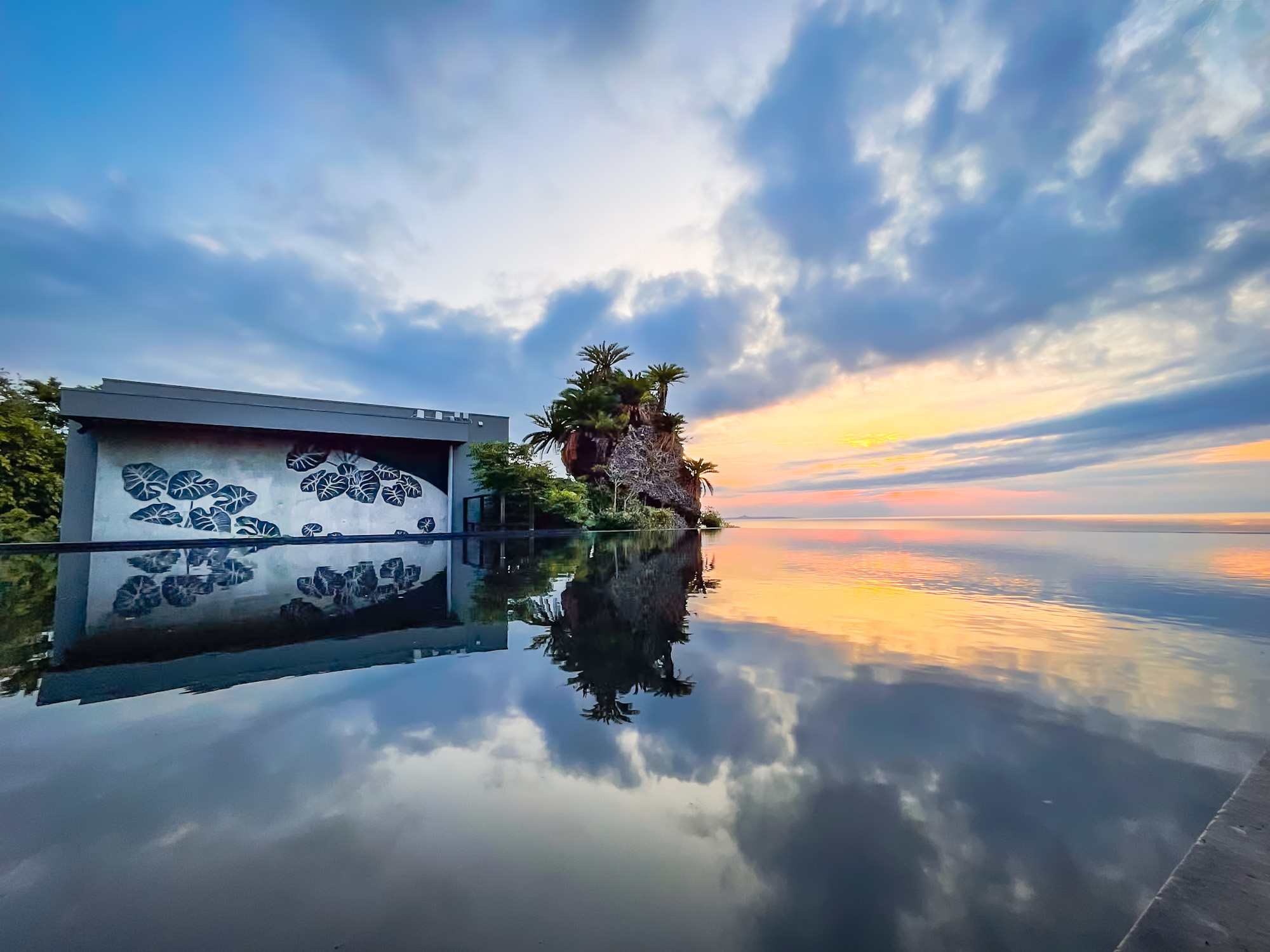 【ヴィラの水盤】