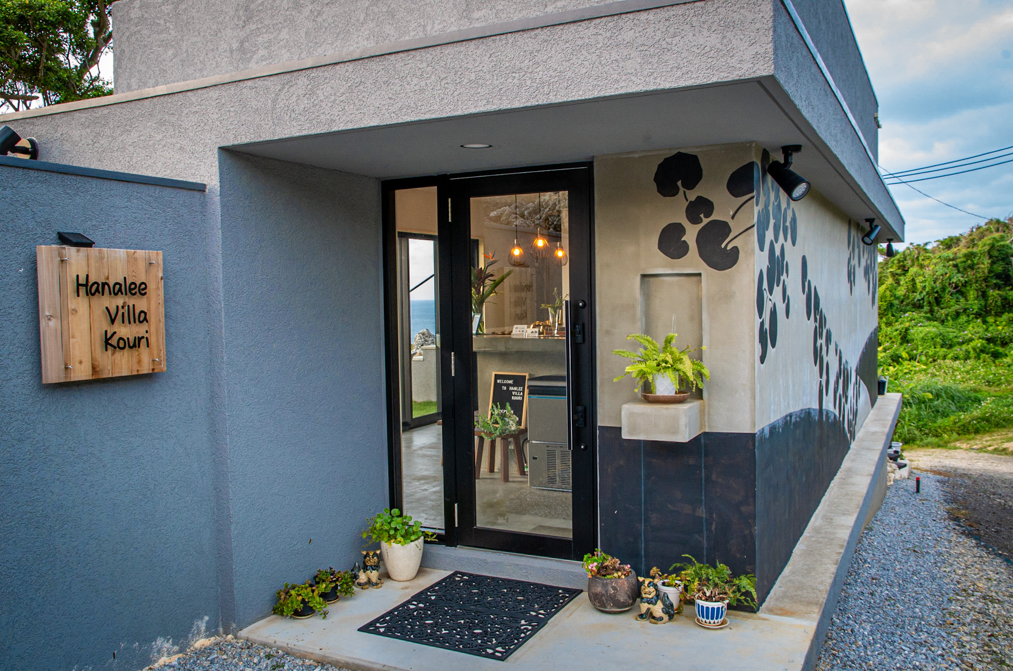 【レセプション玄関】