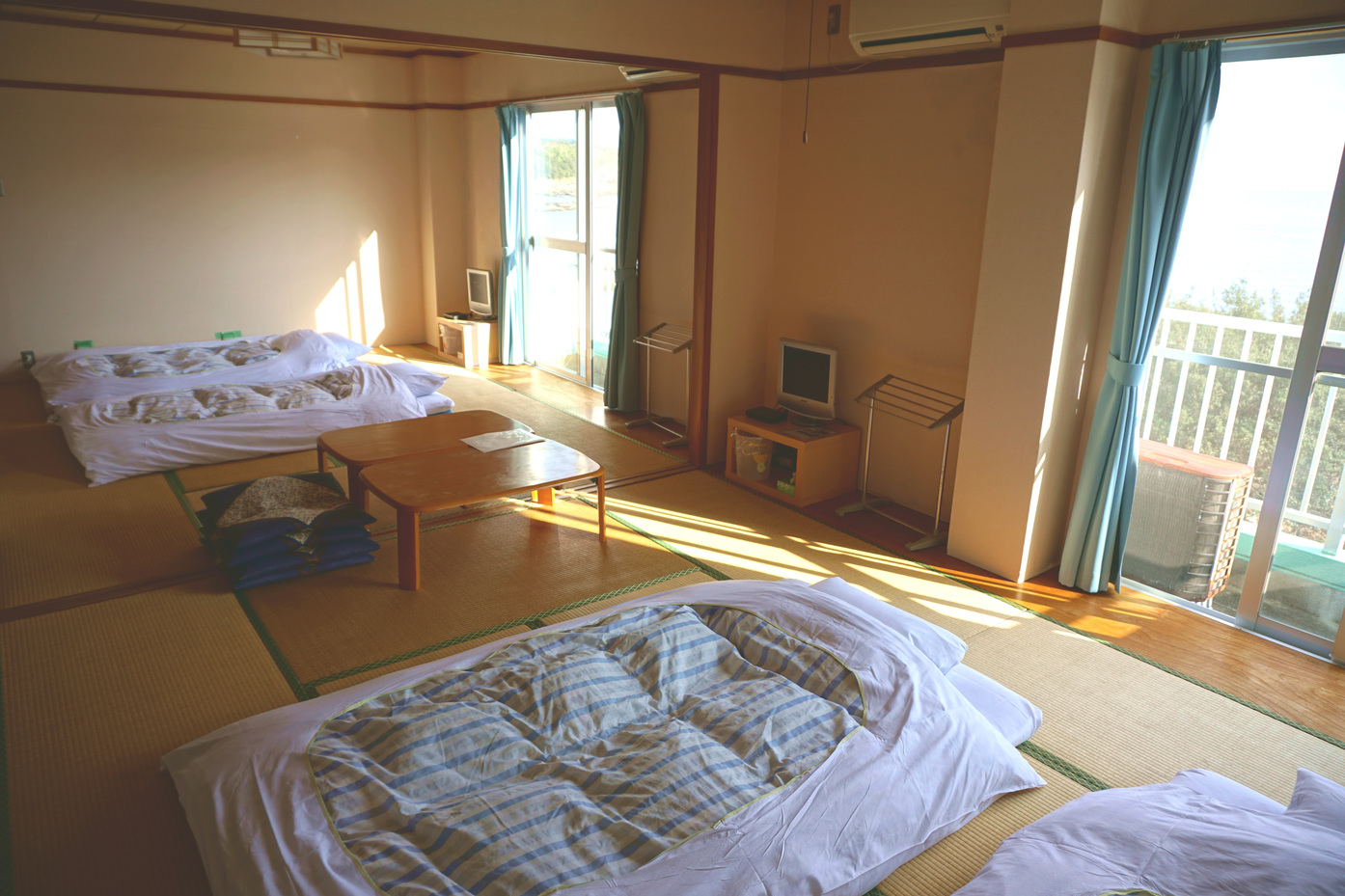 【禁煙】和室六人部屋（バス・トイレ無し）