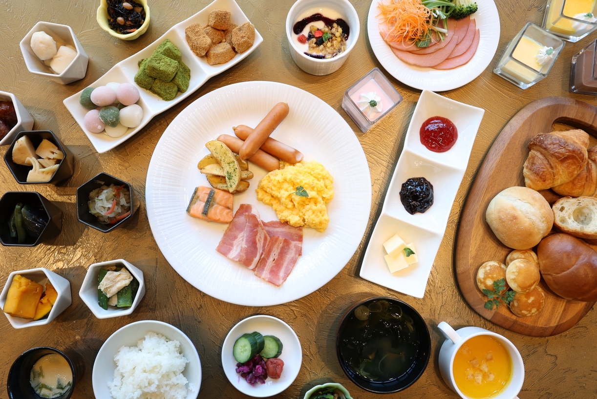 【女性限定】◆12時アウト＆朝食無料＆POLAスキンケアセット付