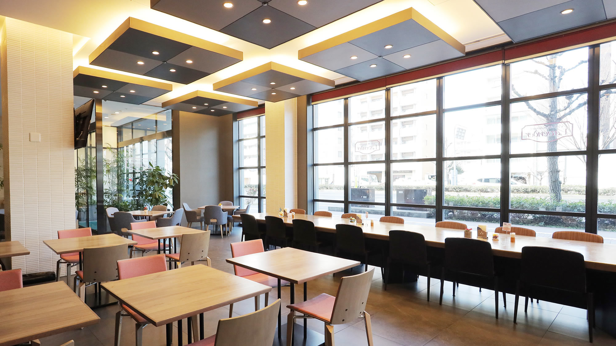 【女性限定】◆12時アウト＆朝食無料＆POLAスキンケアセット付