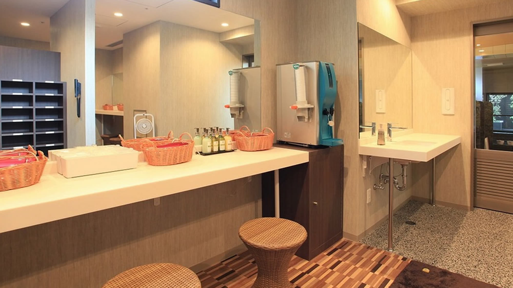 【連泊プラン/食事なし】２連泊以上でお得にホテルステイ♪　〜コンビニ徒歩0分・駅近〜