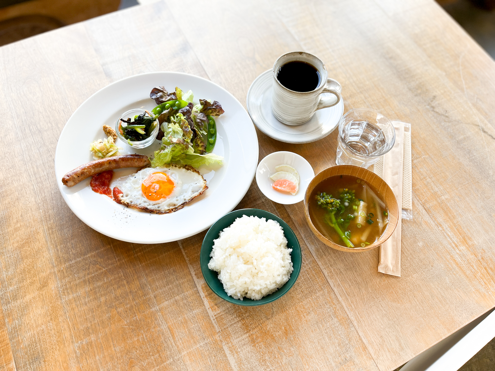 朝食_まんぷくプレート