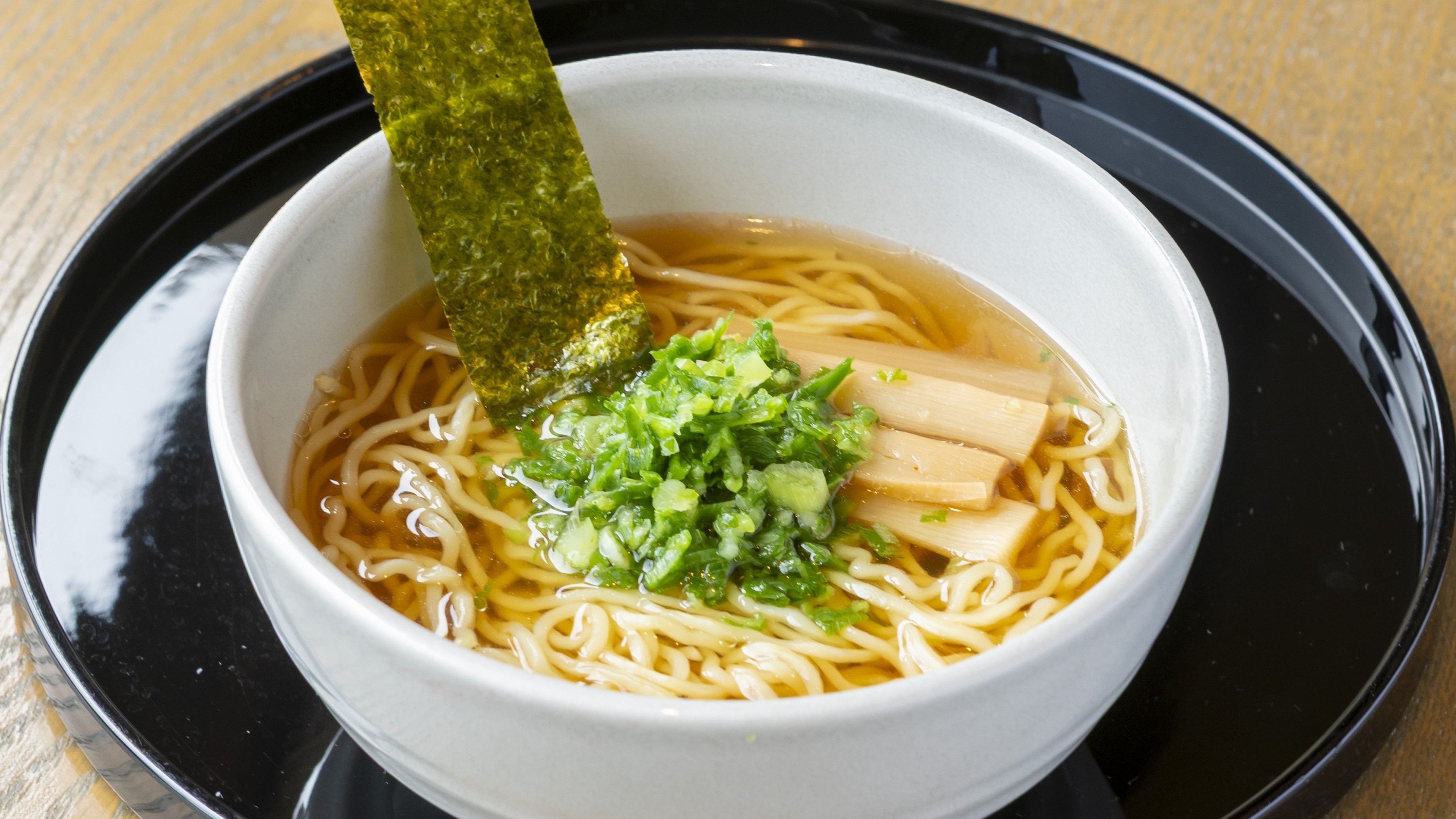 【夜鳴きそば】醤油ラーメン