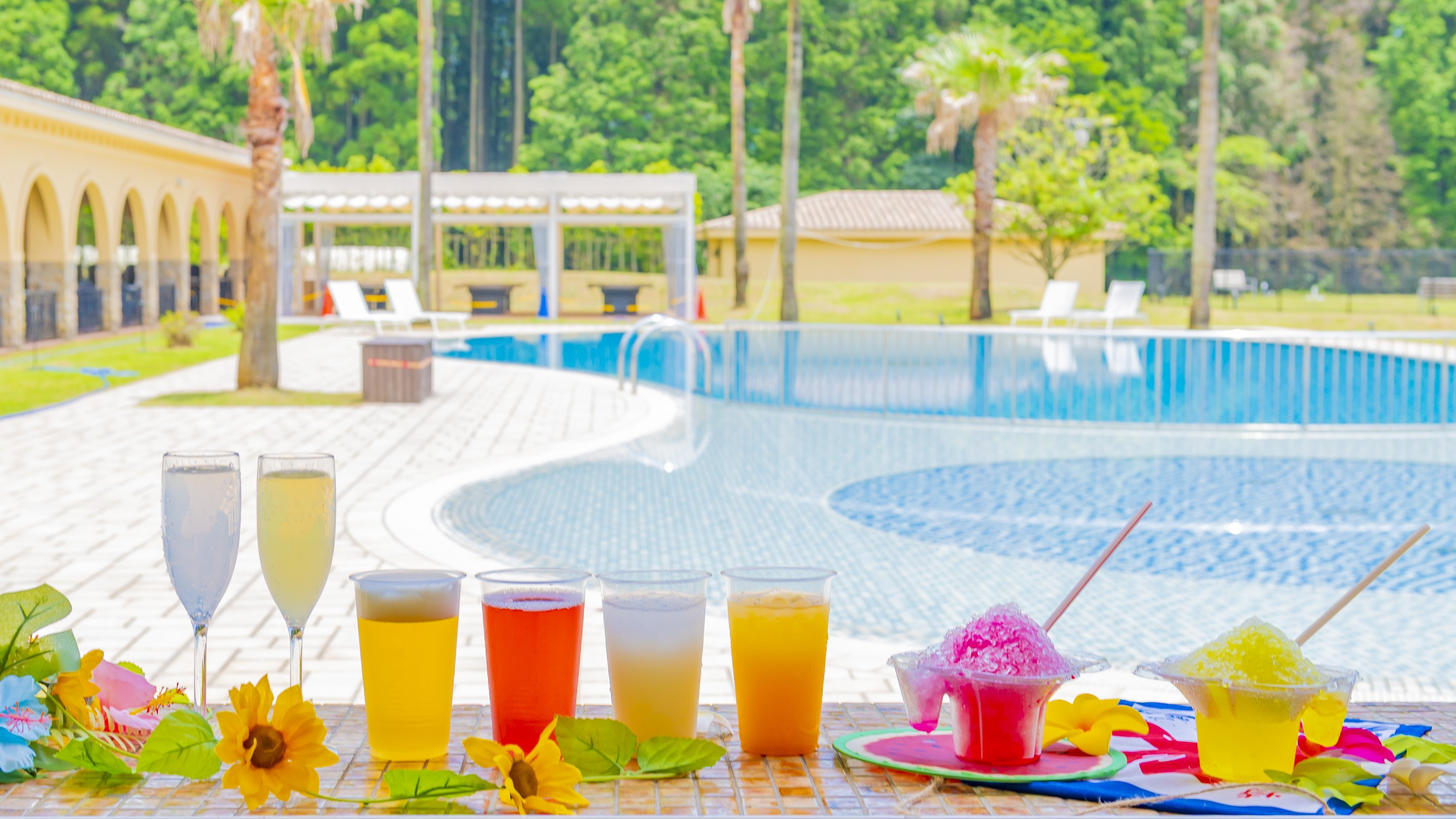 【パーラー】プールサイド横★夏季限定OPEN