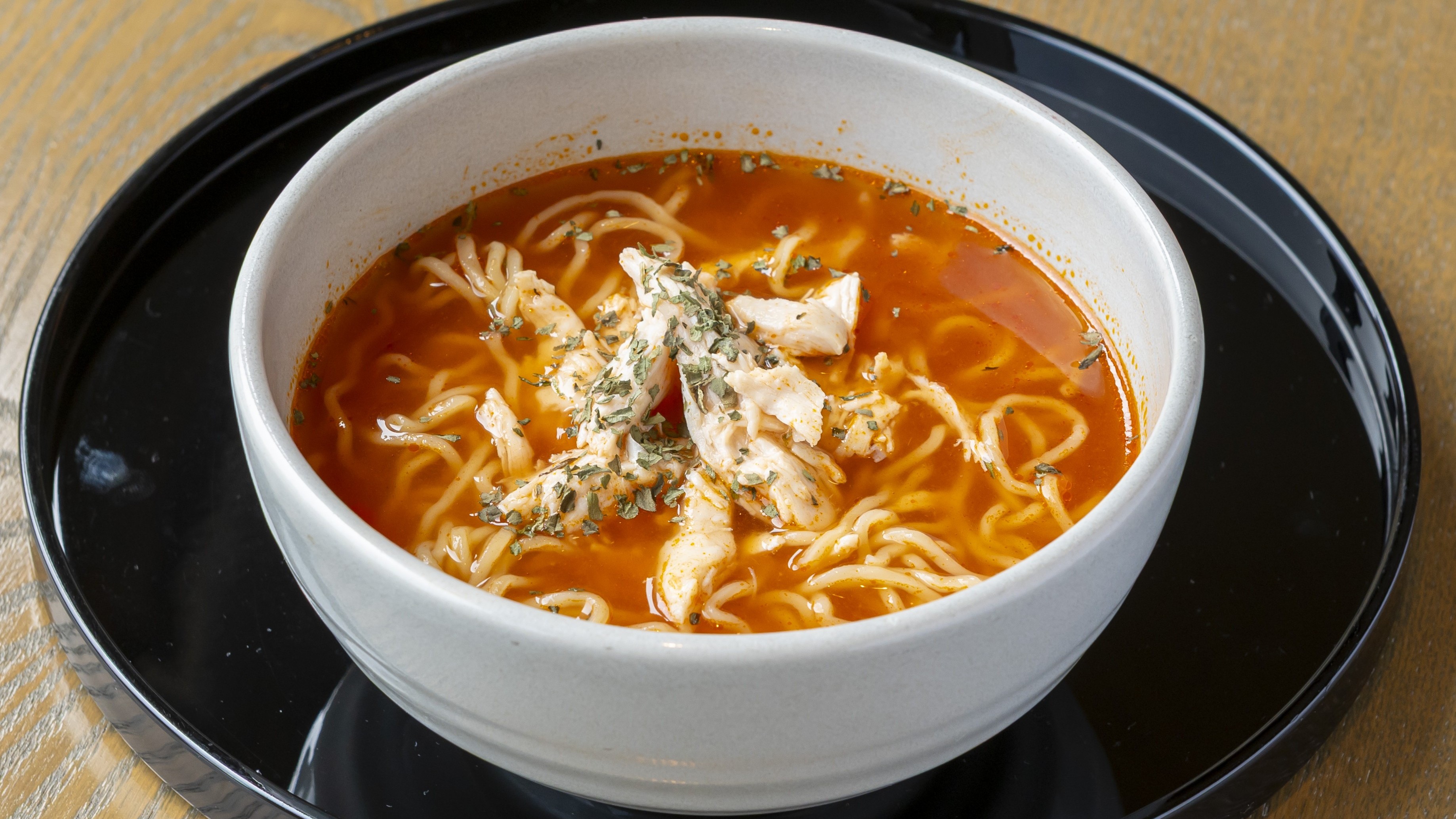 【夜鳴きそば】トマトラーメン