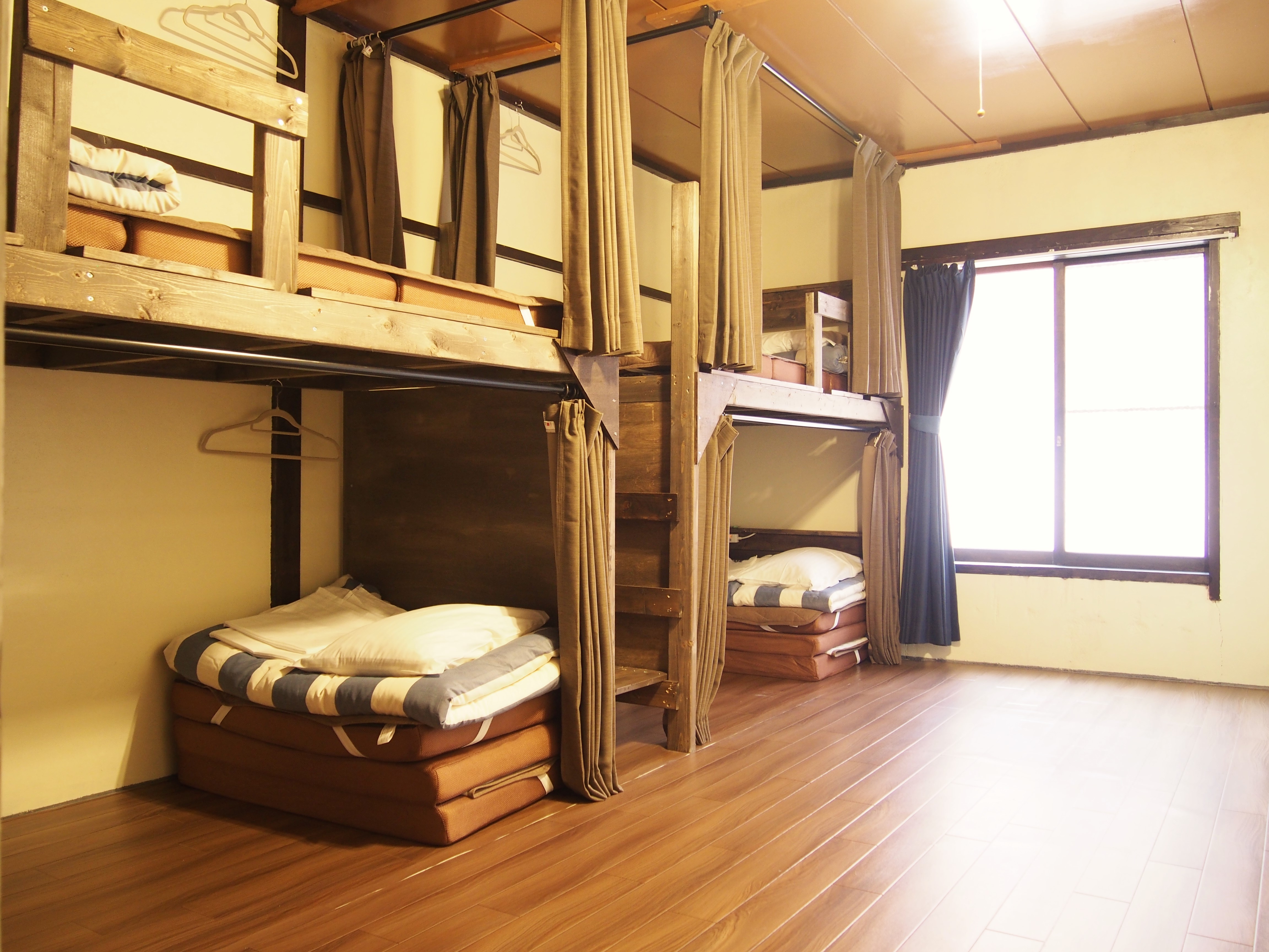 個室５～６名様　バンクベッド