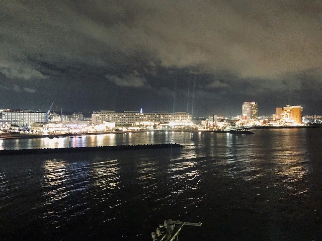  A night view from the hotel　ホテルから望む夜景