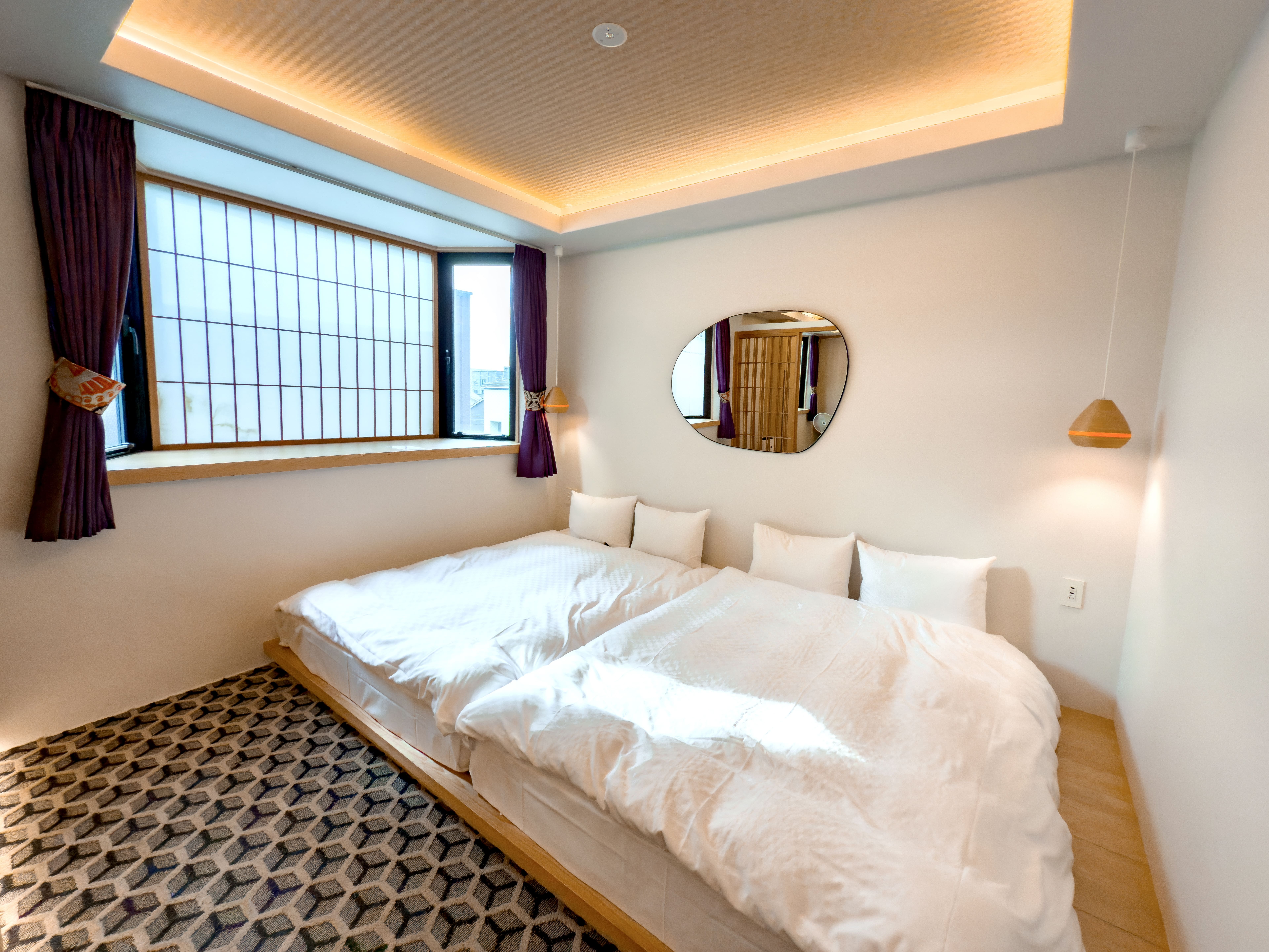 デラックスツインの部屋。４６㎡の広さ。３階と２階にある２部屋のみの部屋タイプ。６畳の畳エリアもあり。