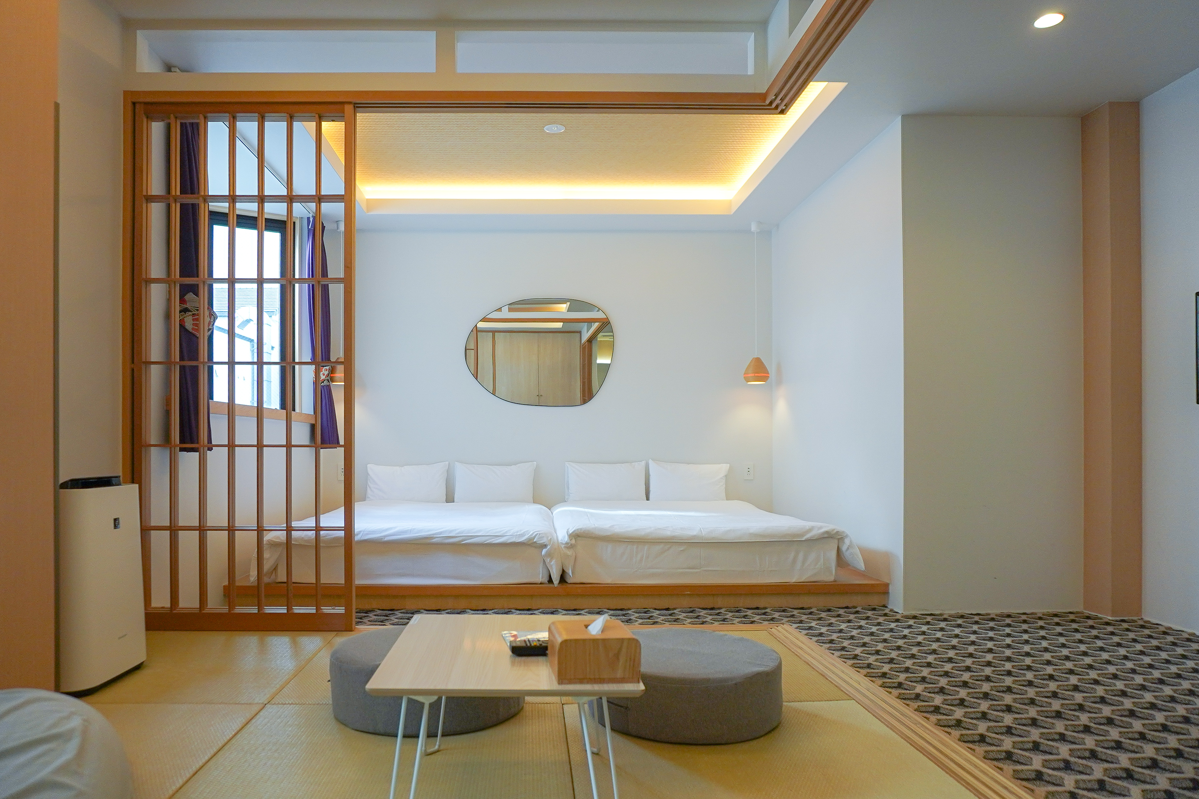 デラックスツインの部屋。４６㎡の広さ。３階と２階にある２部屋のみの部屋タイプ。６畳の畳エリアもあり。