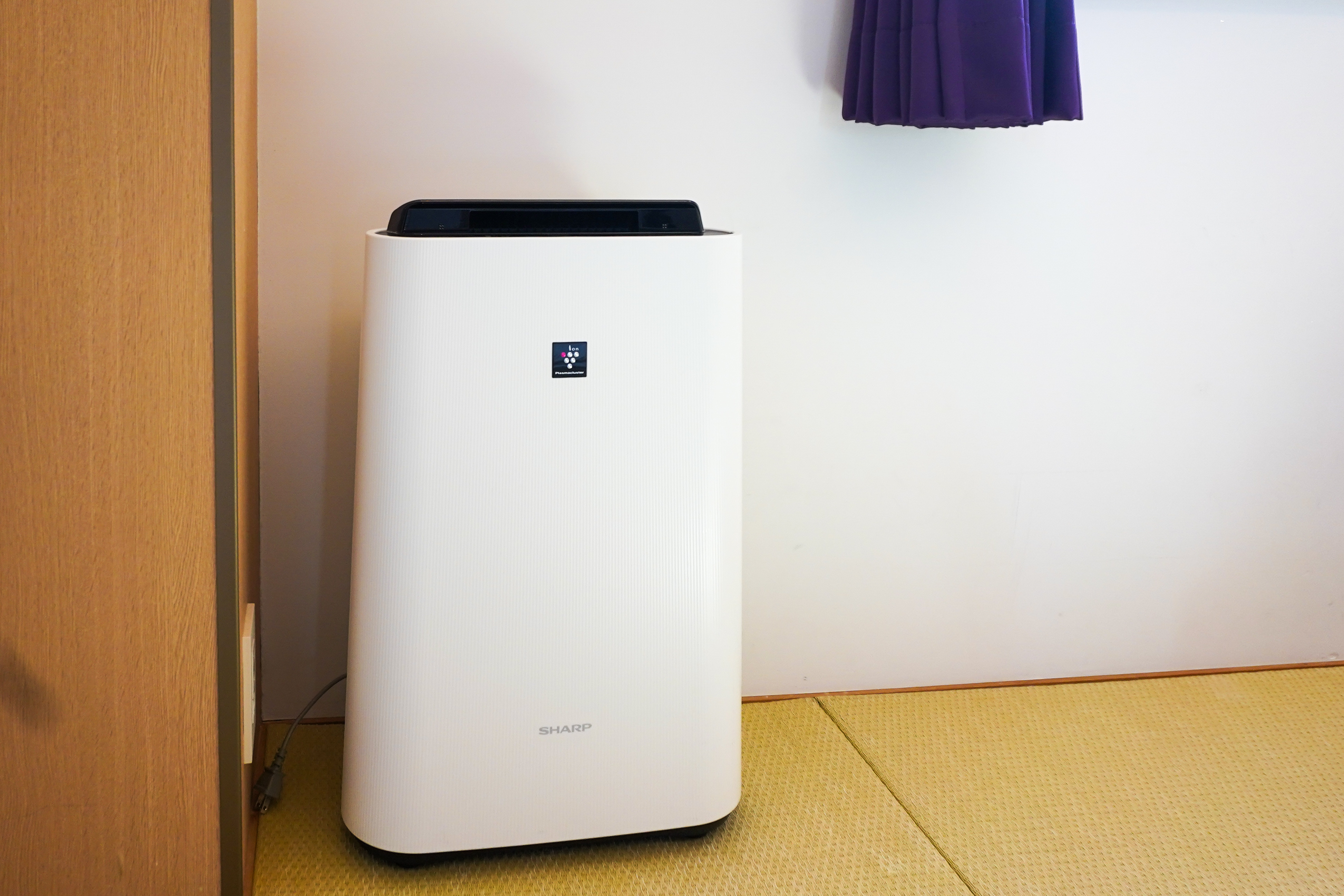 全部屋に空気清浄機を設置しております。