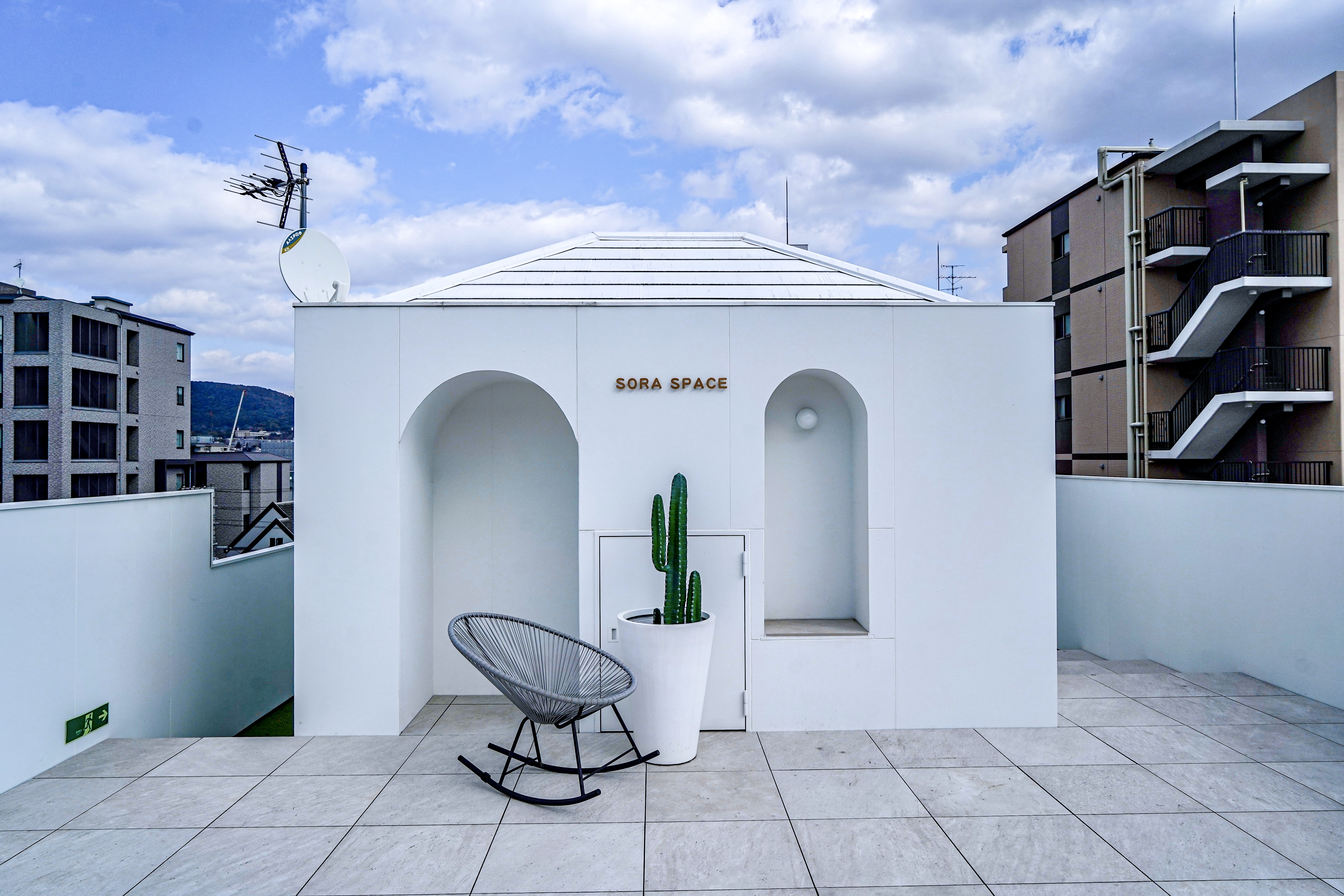 京都駅周辺の当館屋上にあるルーフトップ。ルーフトップピクニックしてもOK。