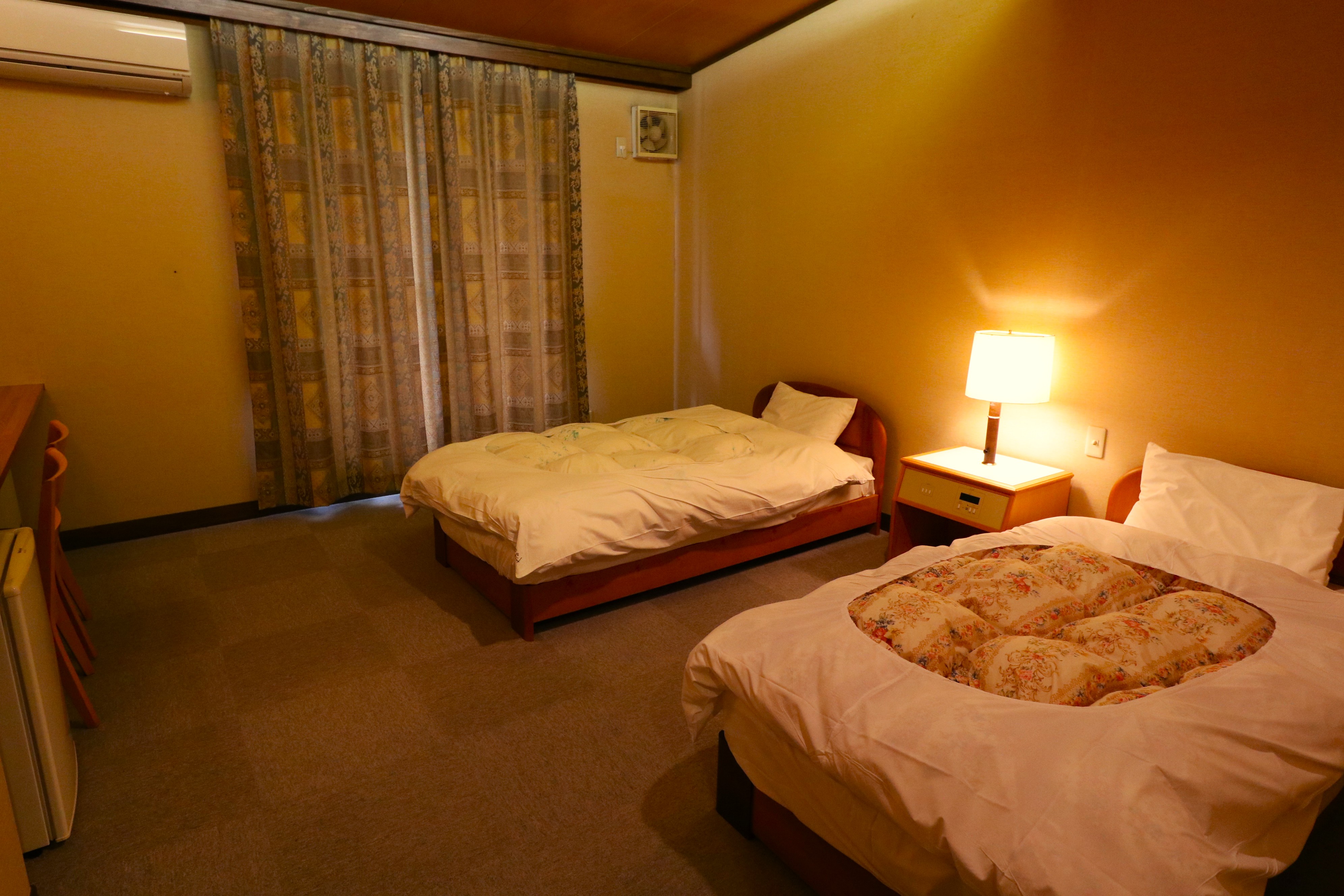 やまびこ館洋室一例