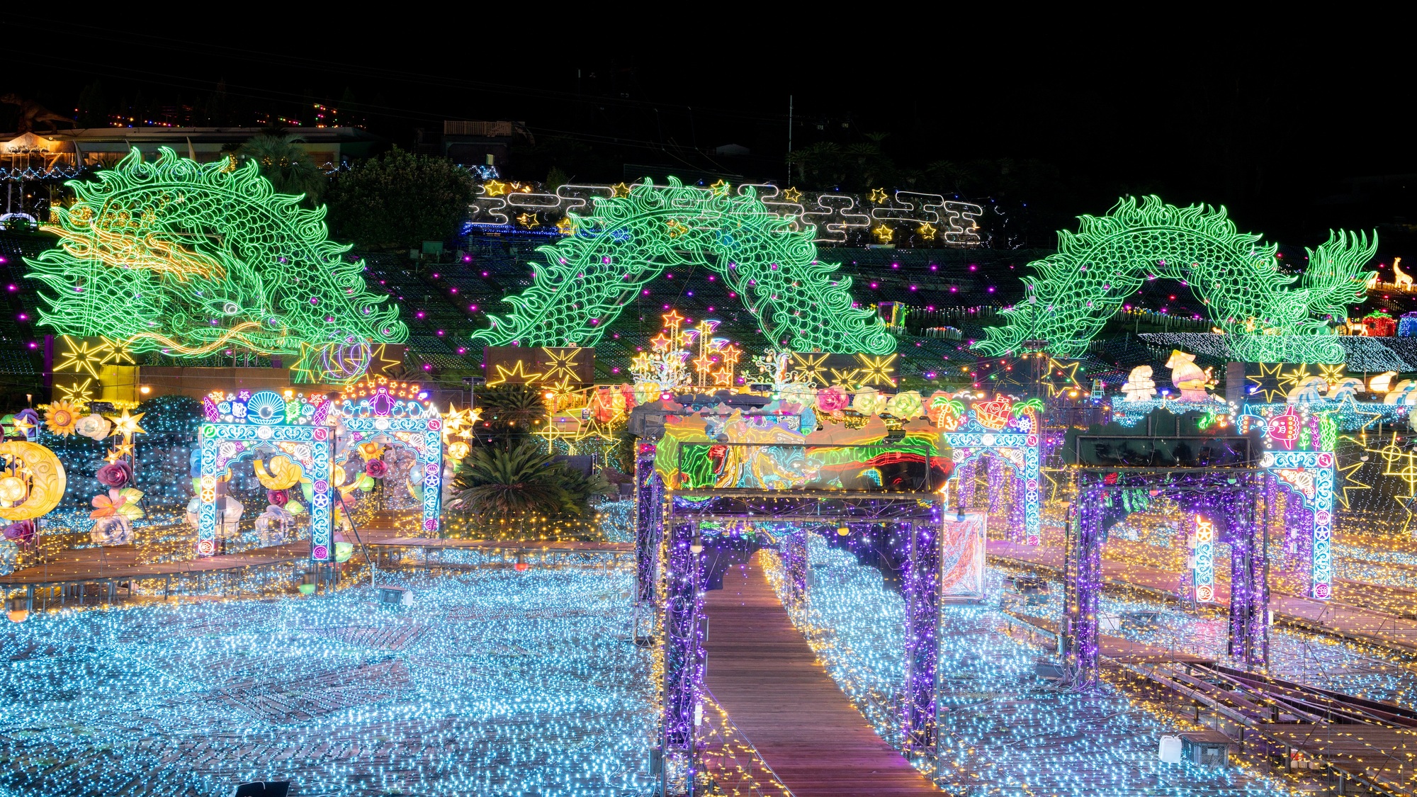 【グランイルミ11thシーズン】日本最大級！愛犬と楽しめるイルミネーション