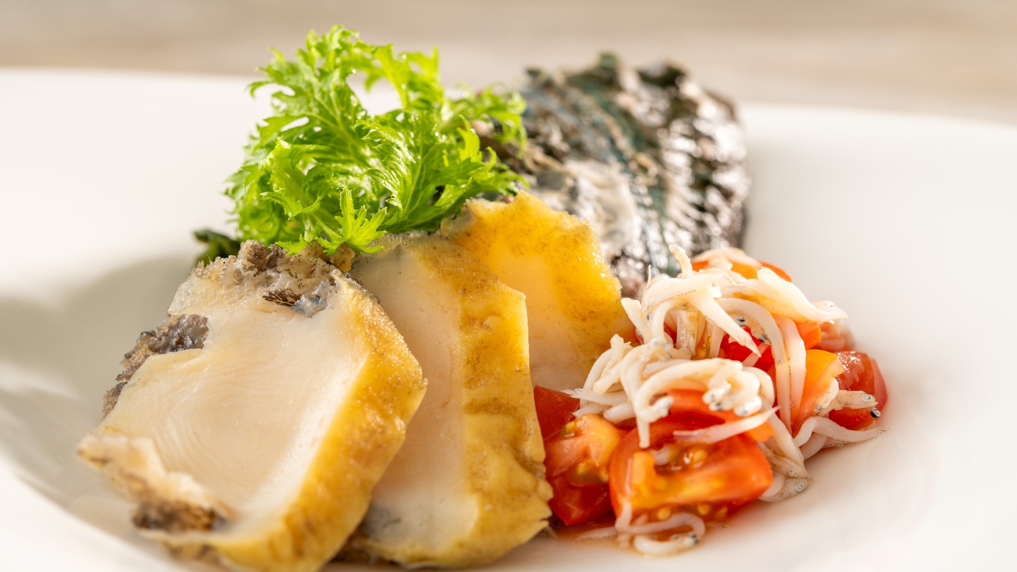 【ご夕食イメージ】プレミアムコース/アワビとシラスのブルスケッタ