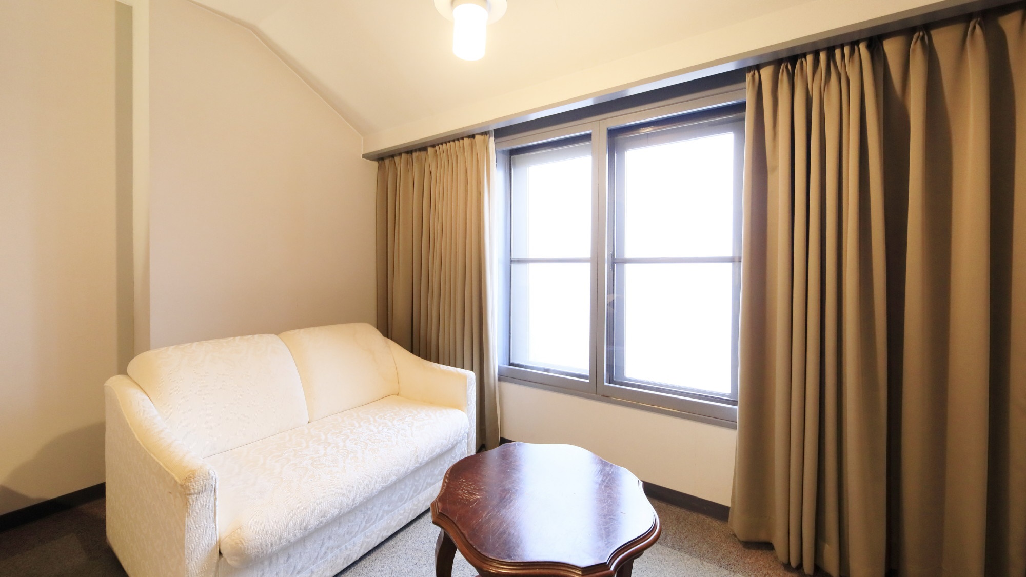 ツインルーム／広縁