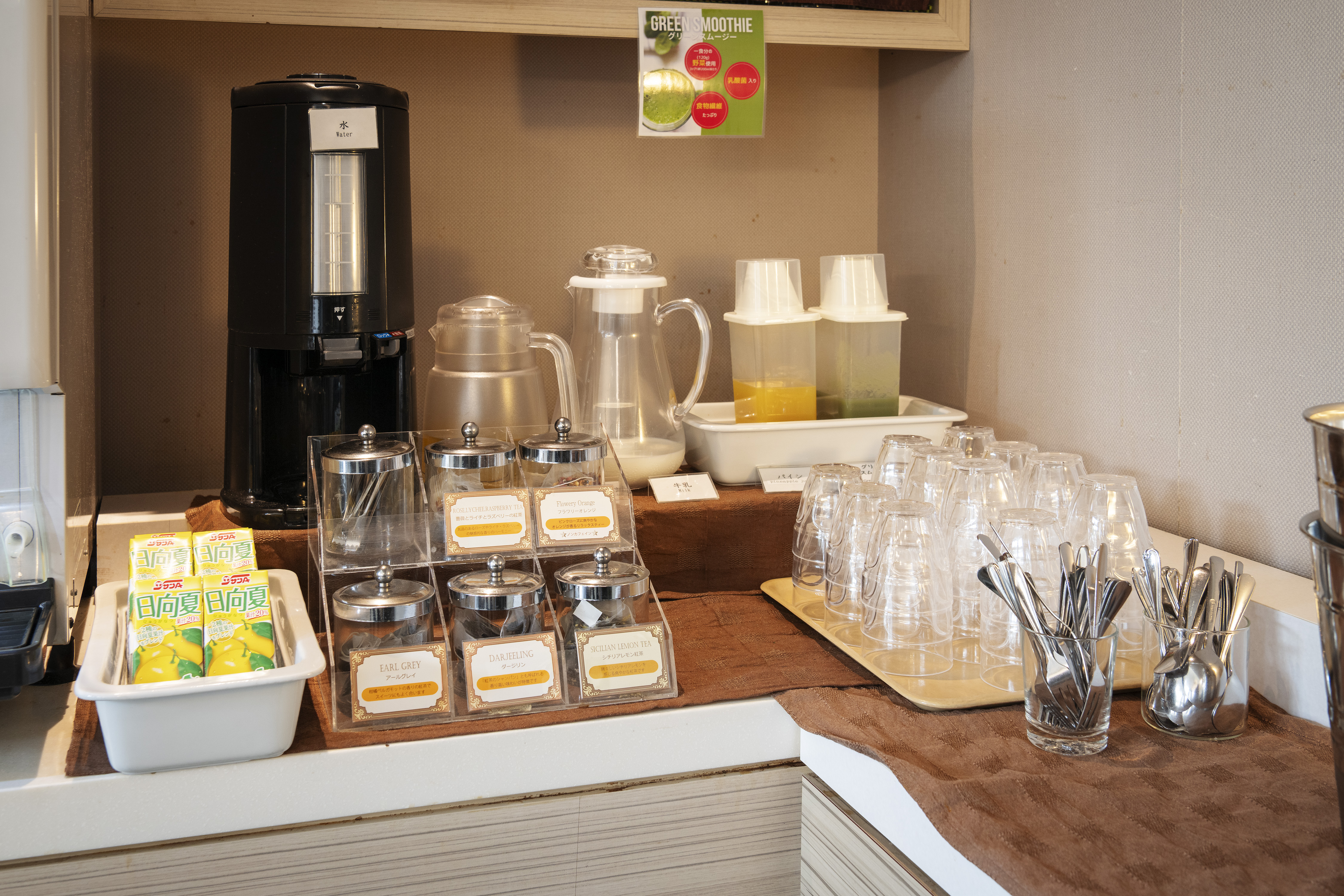 朝食ビュッフェ　ドリンクコーナー