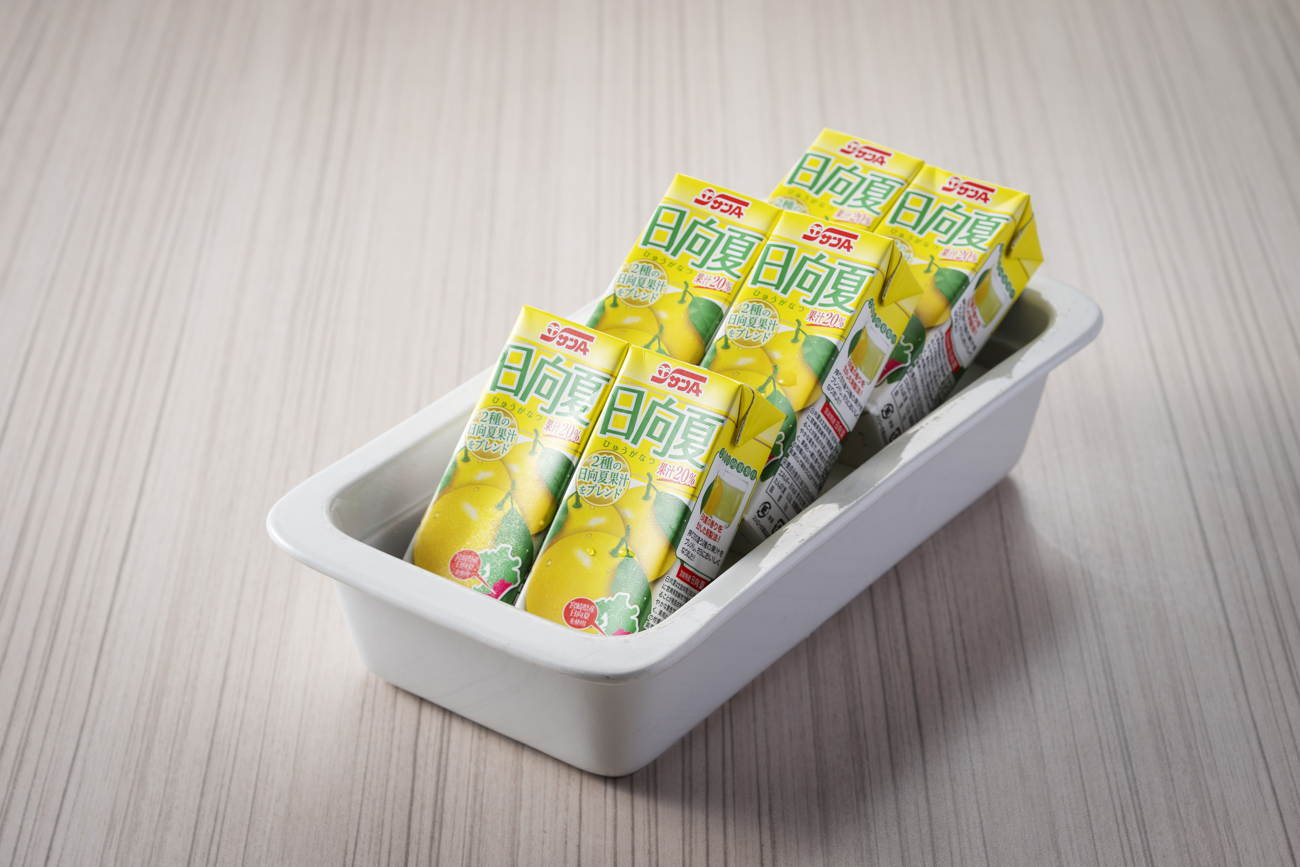 朝食ビュッフェ　日向夏ドリンク