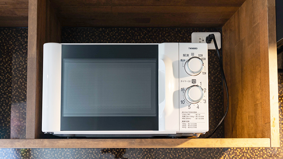 【電子レンジ】電子レンジ、コンロを備えたキッチンで、簡単な調理を行っていただけます